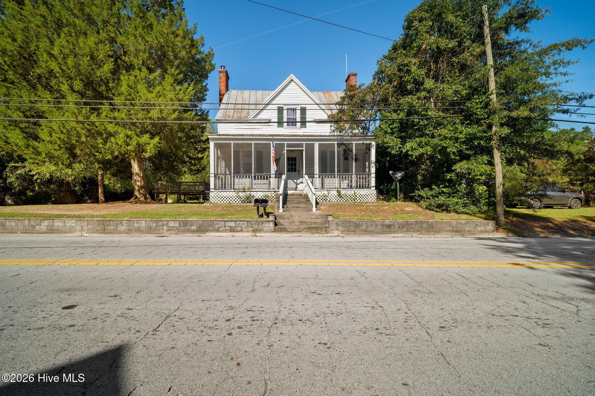 102 N Weber Street Property Photo 1