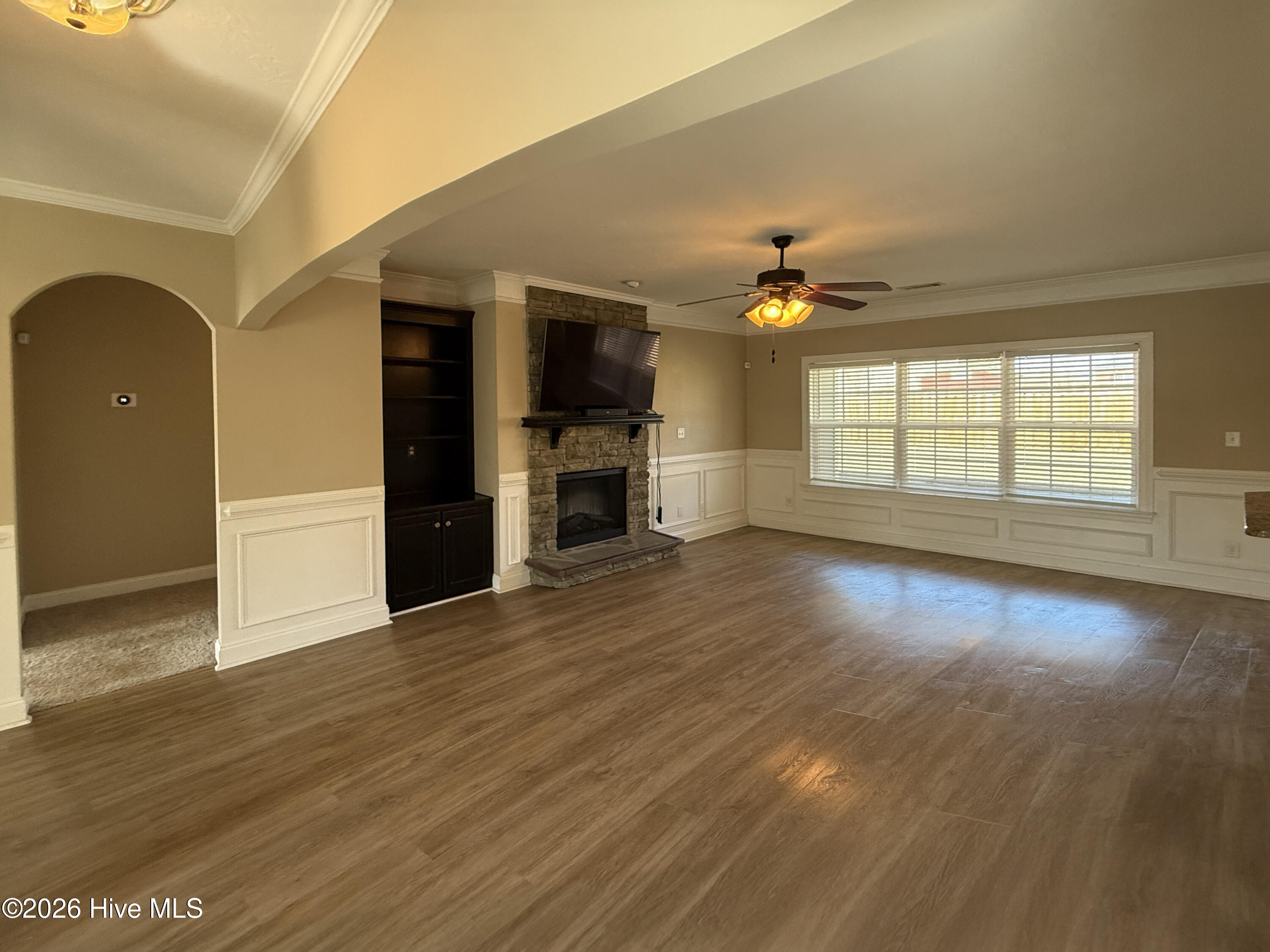 1165 Indian Springs Trail Property Photo 2