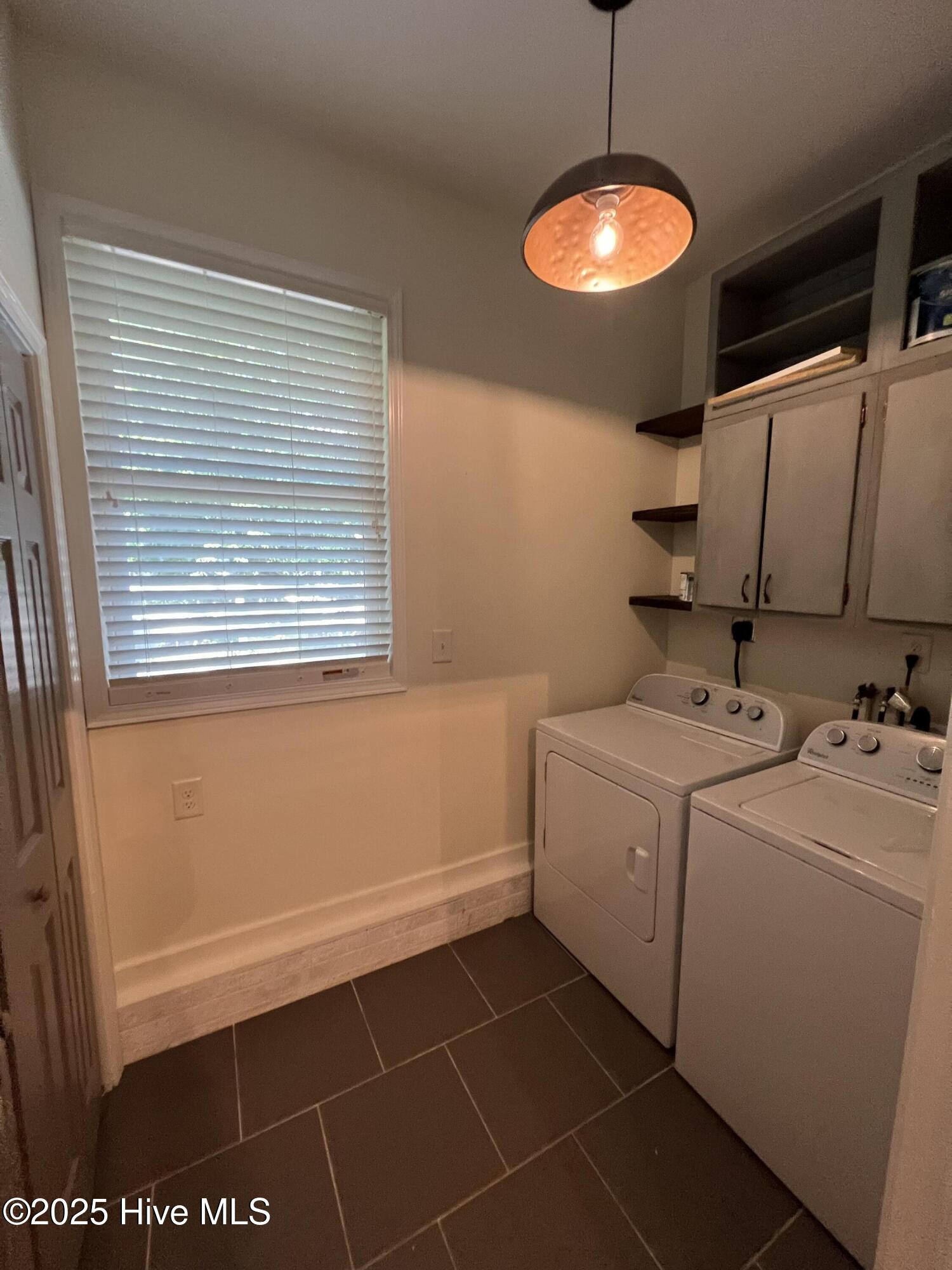 505 W Maine Avenue Property Photo 9