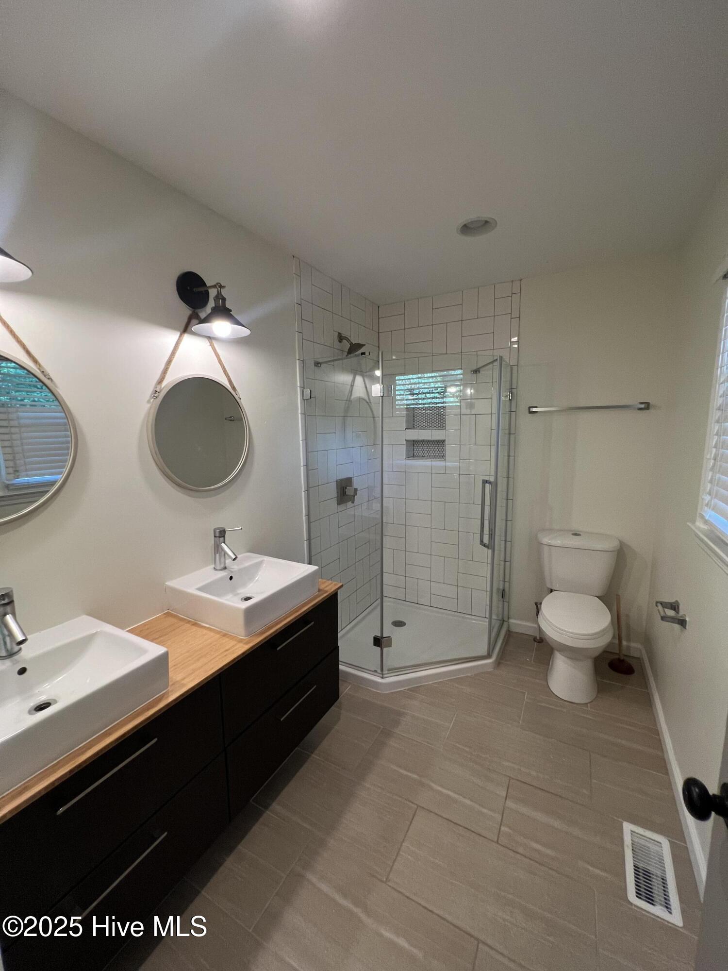 505 W Maine Avenue Property Photo 14
