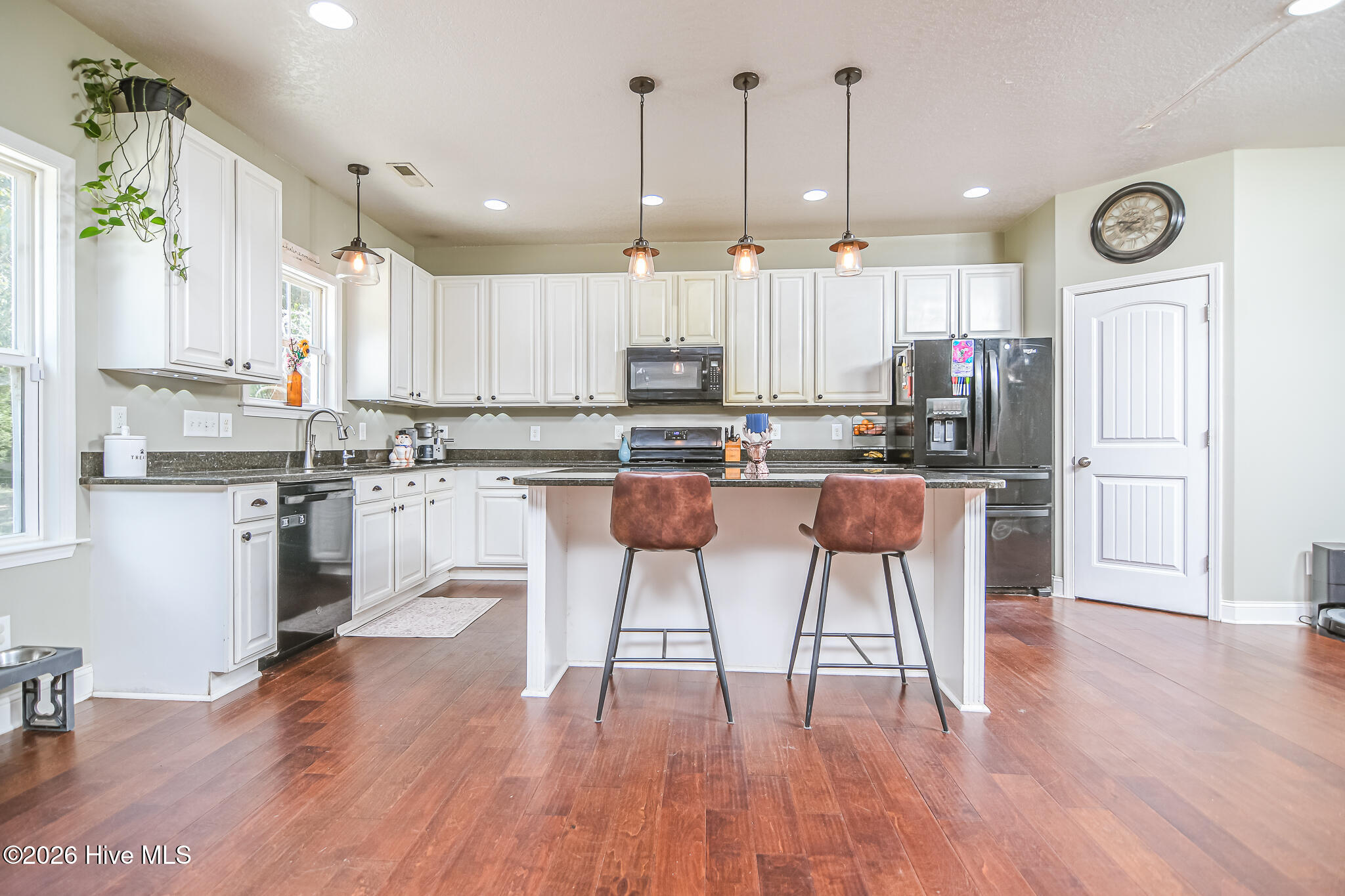 21181 Traders Road Property Photo 19