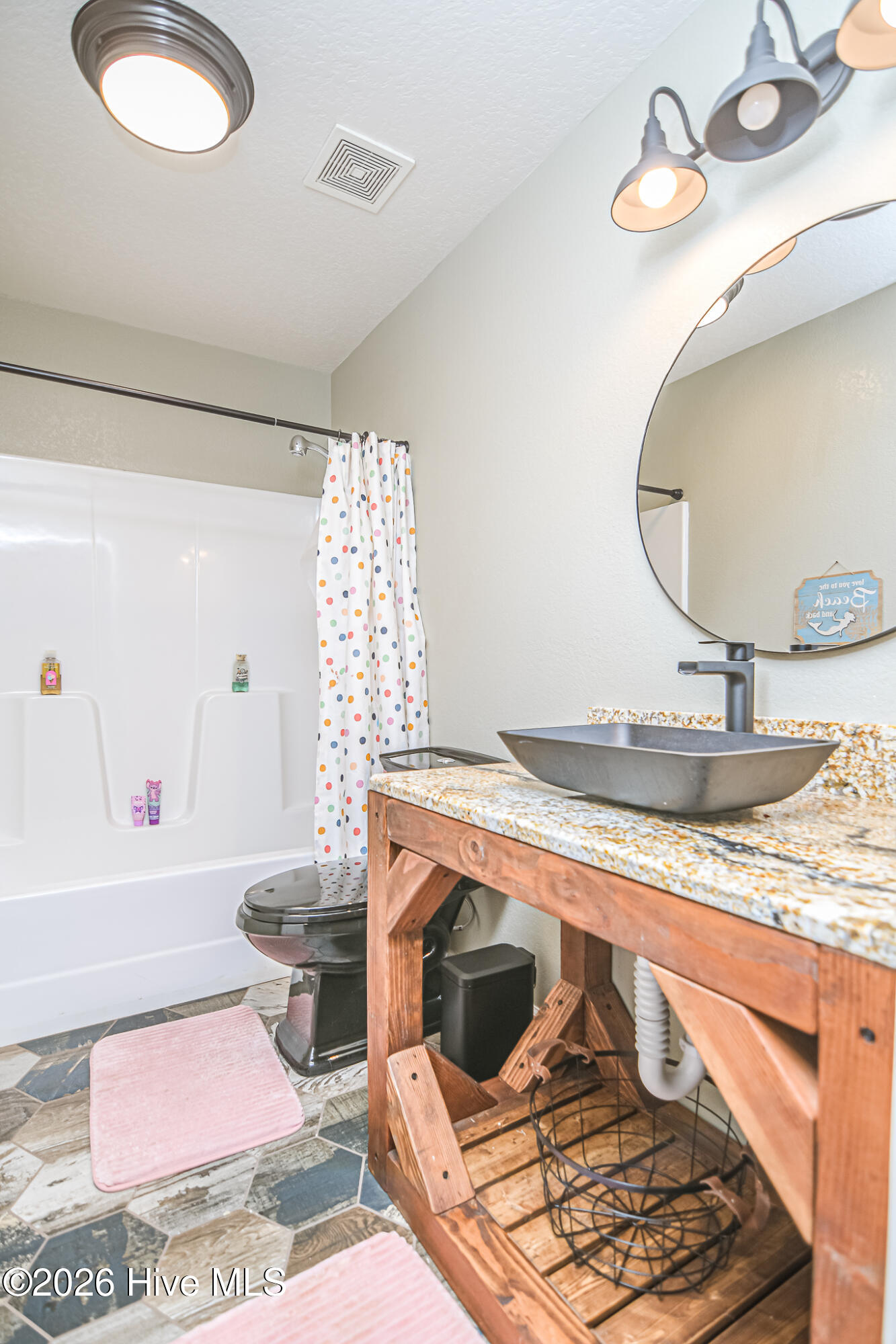 21181 Traders Road Property Photo 33