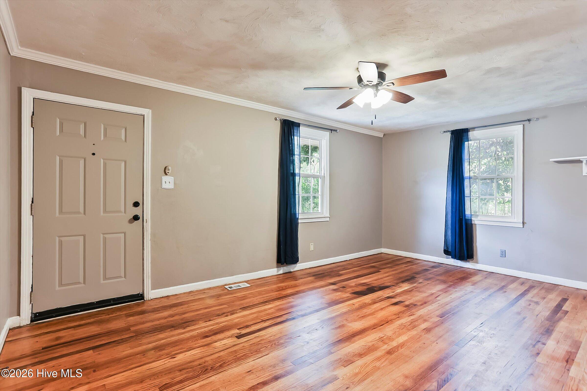 1001 Skyview Drive Property Photo 4