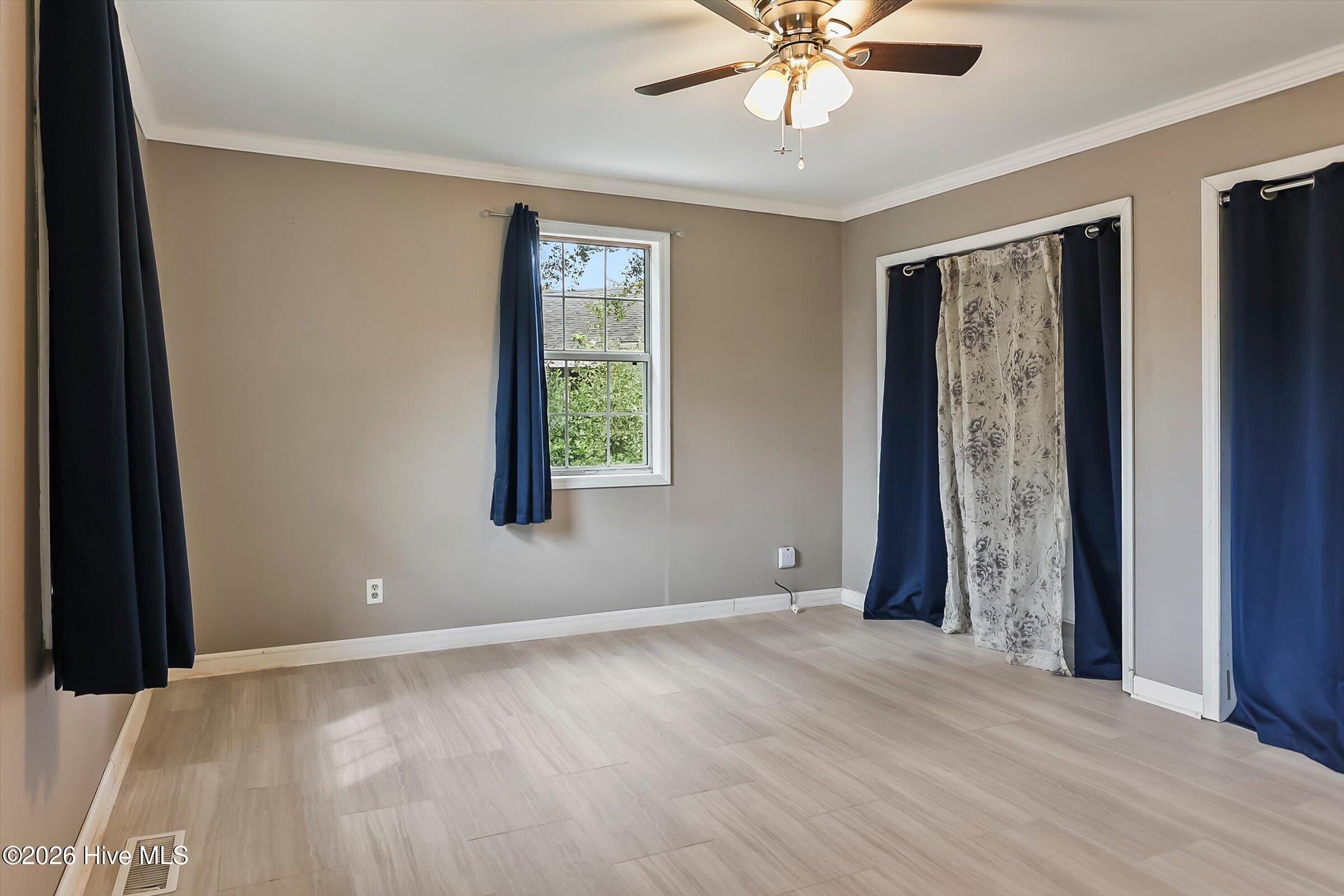 1001 Skyview Drive Property Photo 8