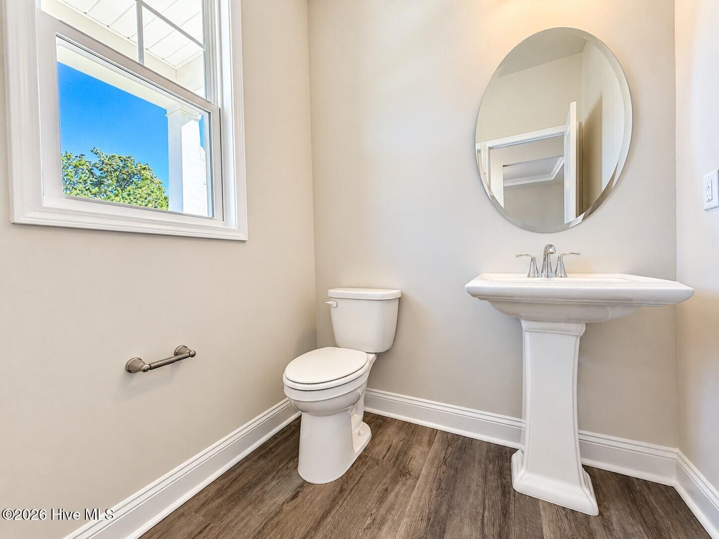 316 One Tree Hill Property Photo 6