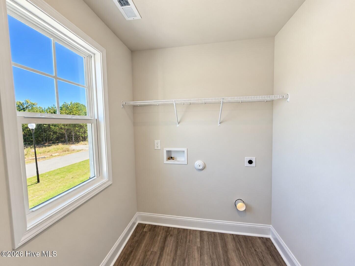 316 One Tree Hill Property Photo 18