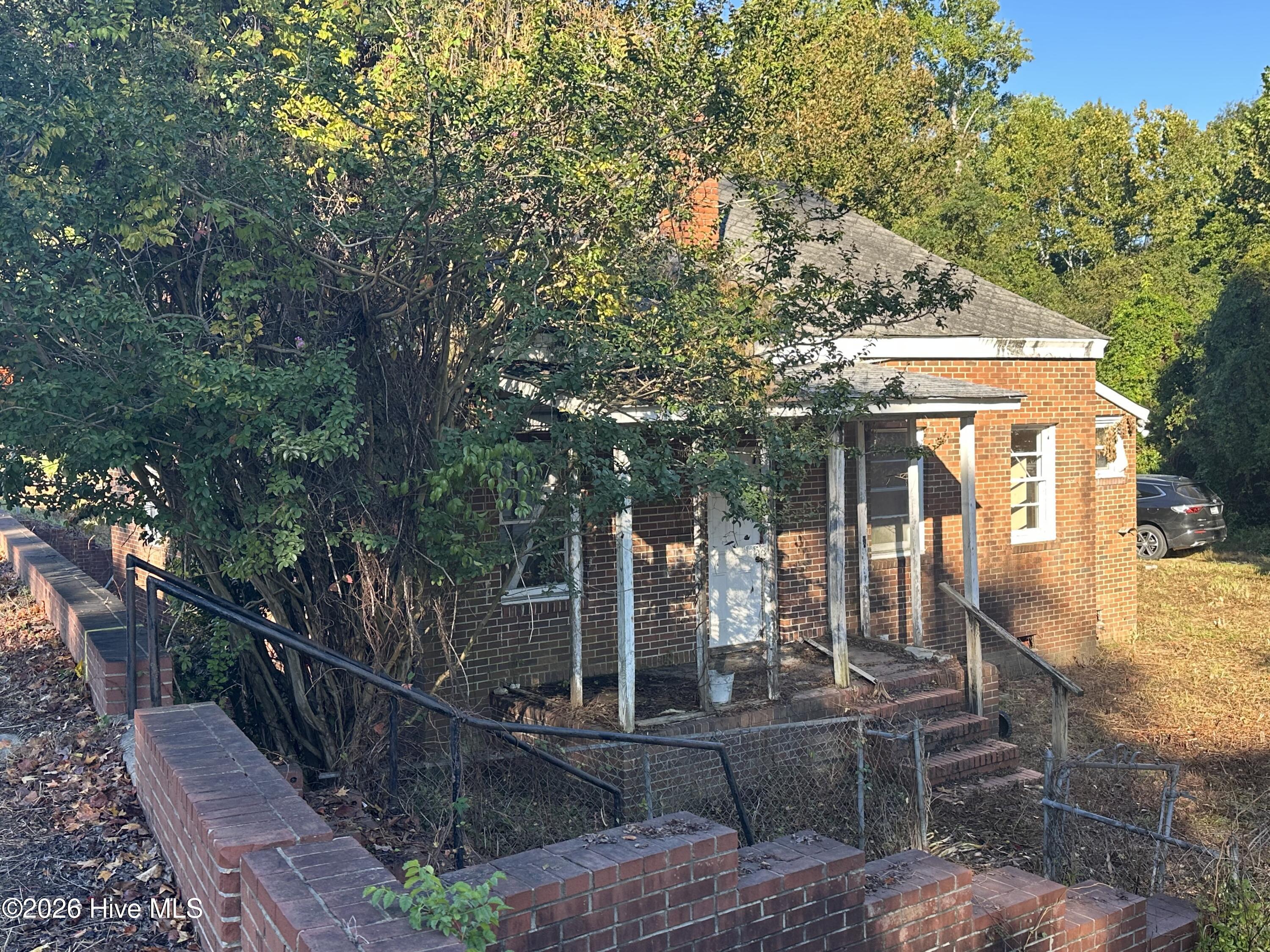 1000 Augusta Road Property Photo 4