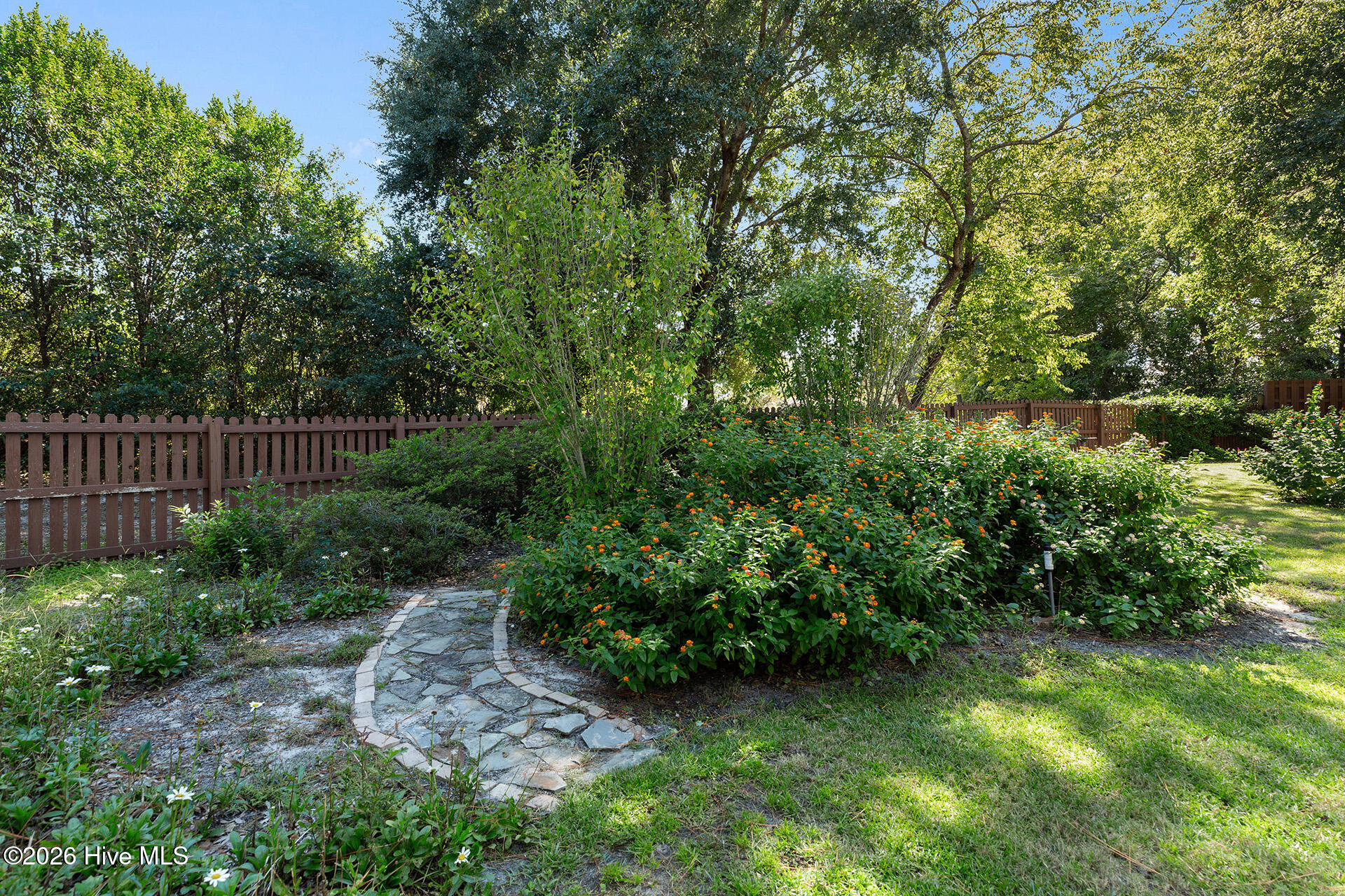 110 Pitch Pine Court Property Photo 44