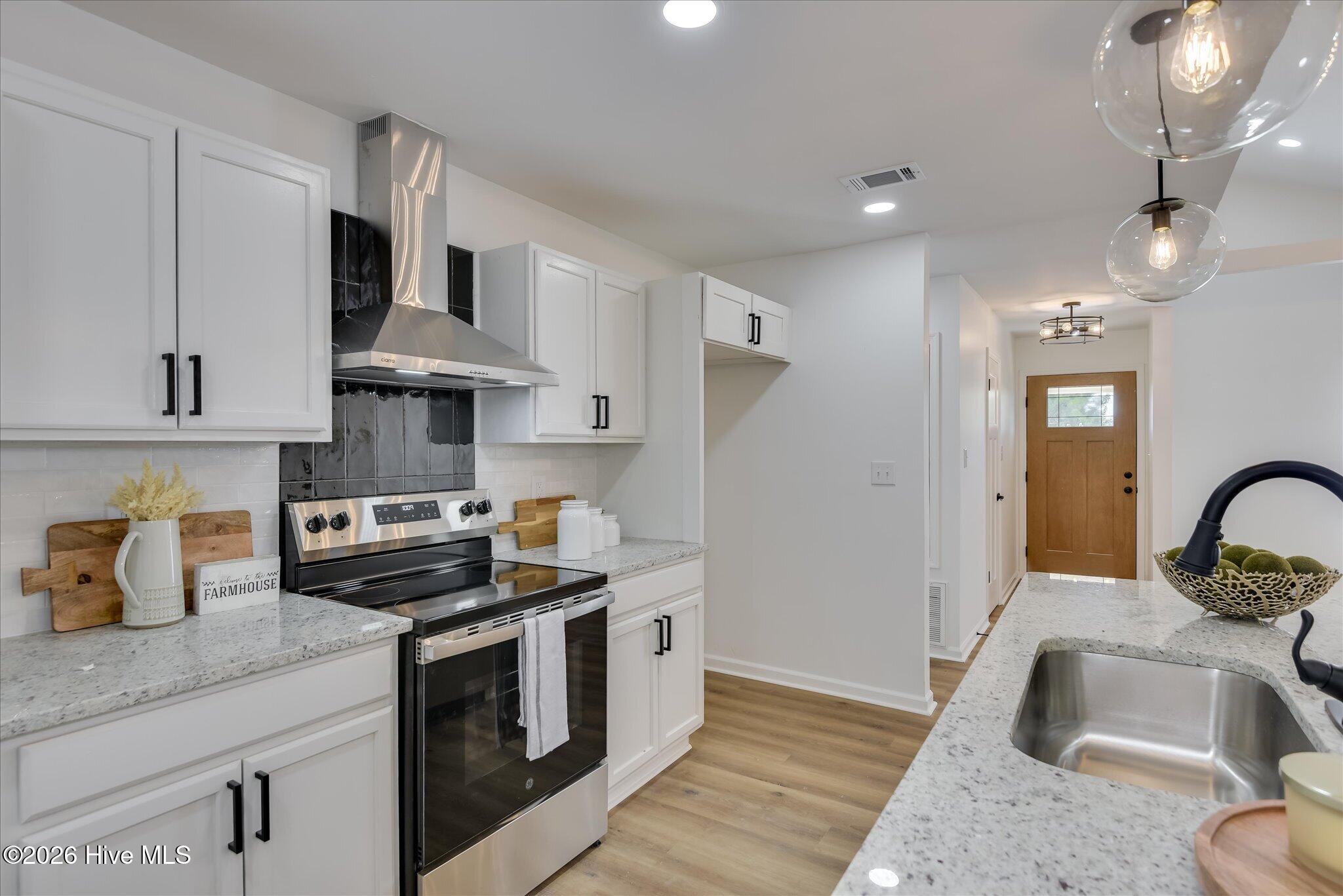 2351 Travis Pines Drive Property Photo 19