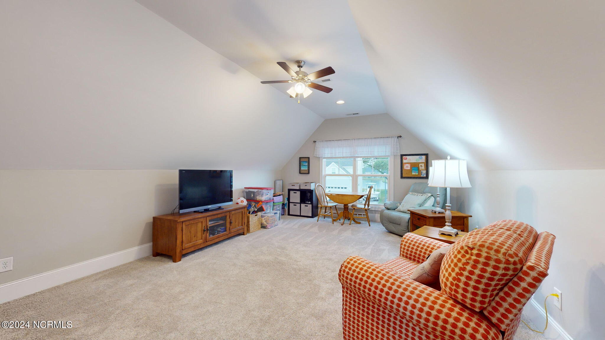 407 Cutter Way Property Photo 37