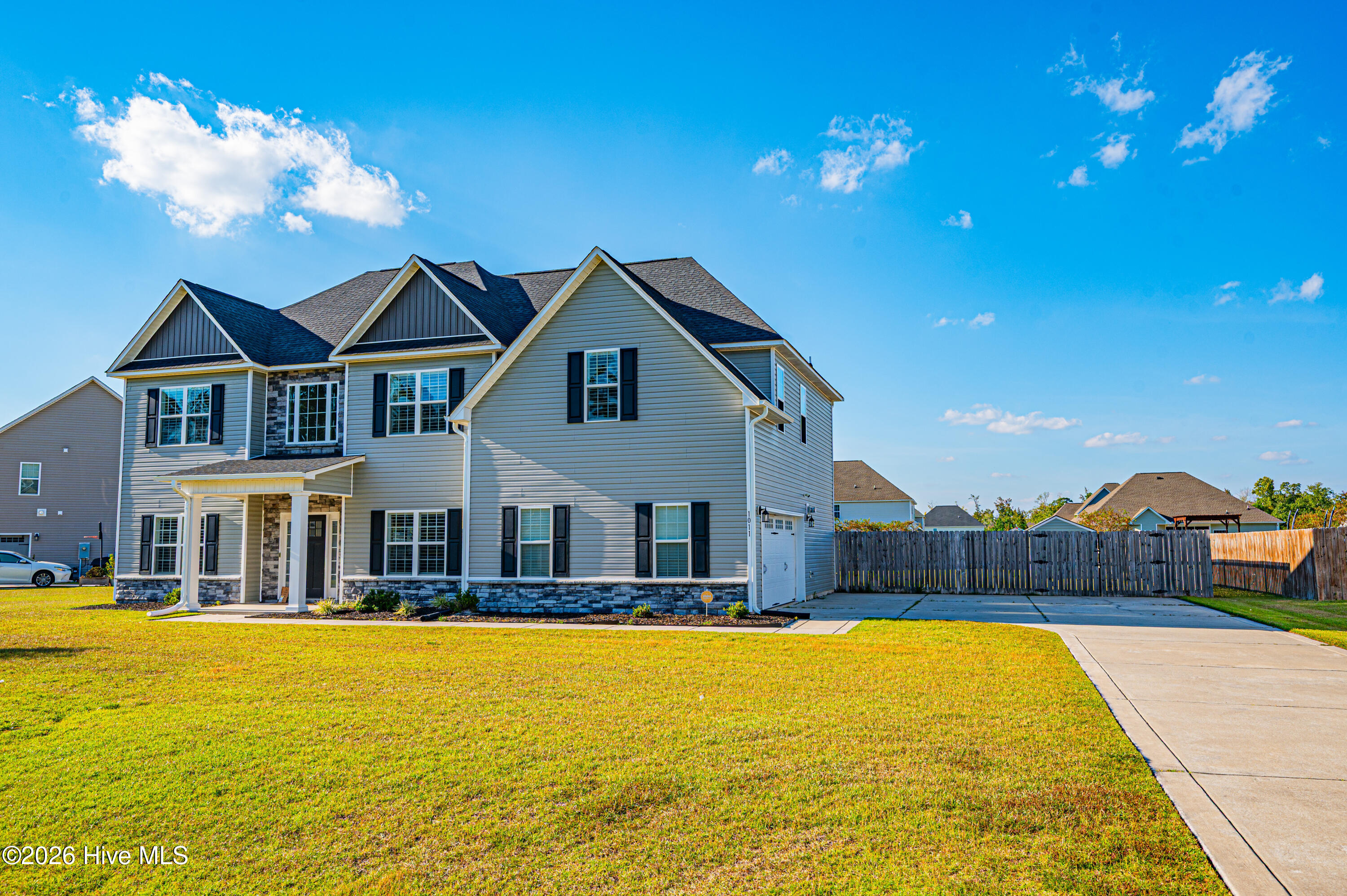 1011 Bluefish Place Property Photo 4