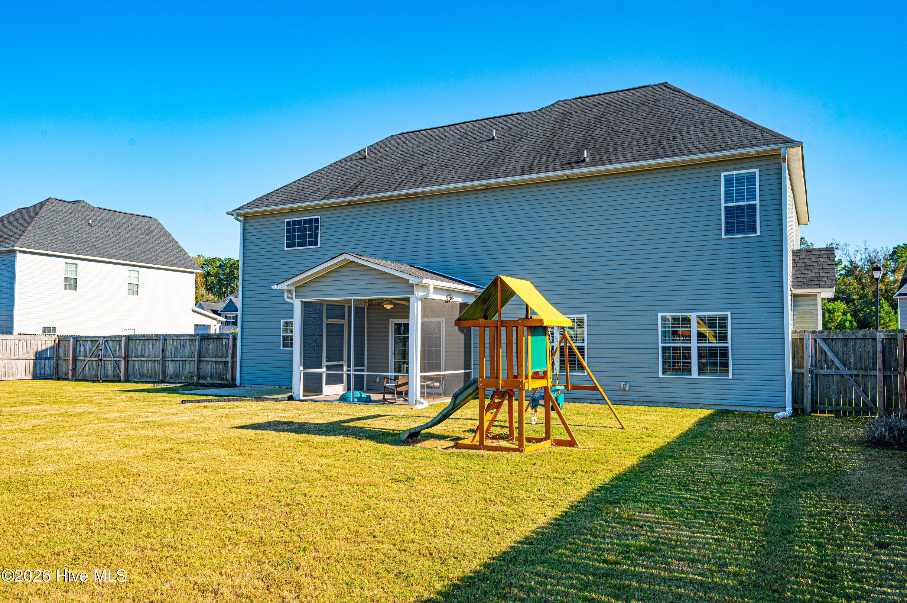 1011 Bluefish Place Property Photo 6