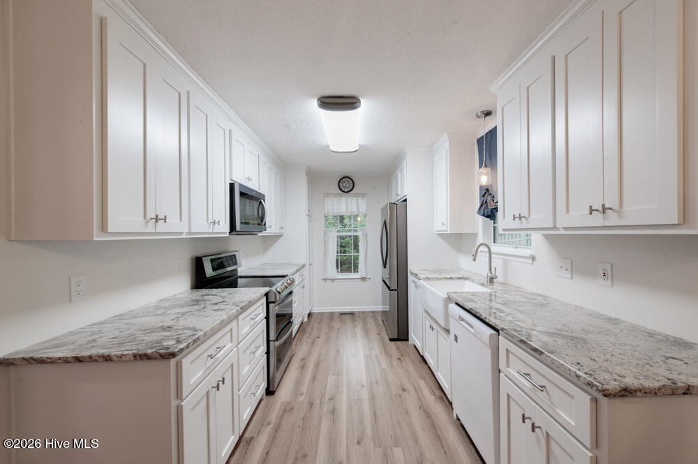 106 Fiord Drive Property Photo 8