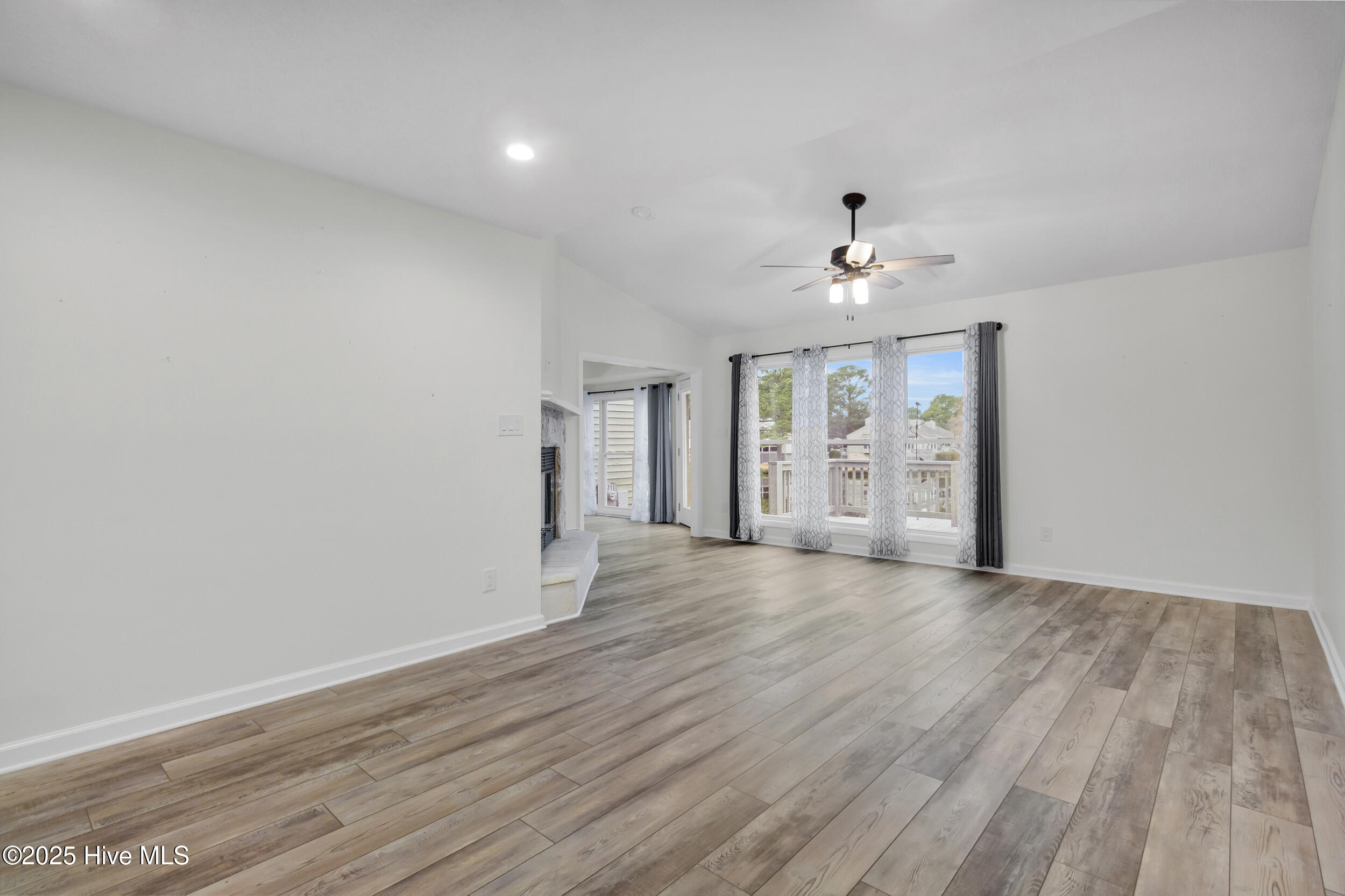 7212 Windward Drive Property Photo 8