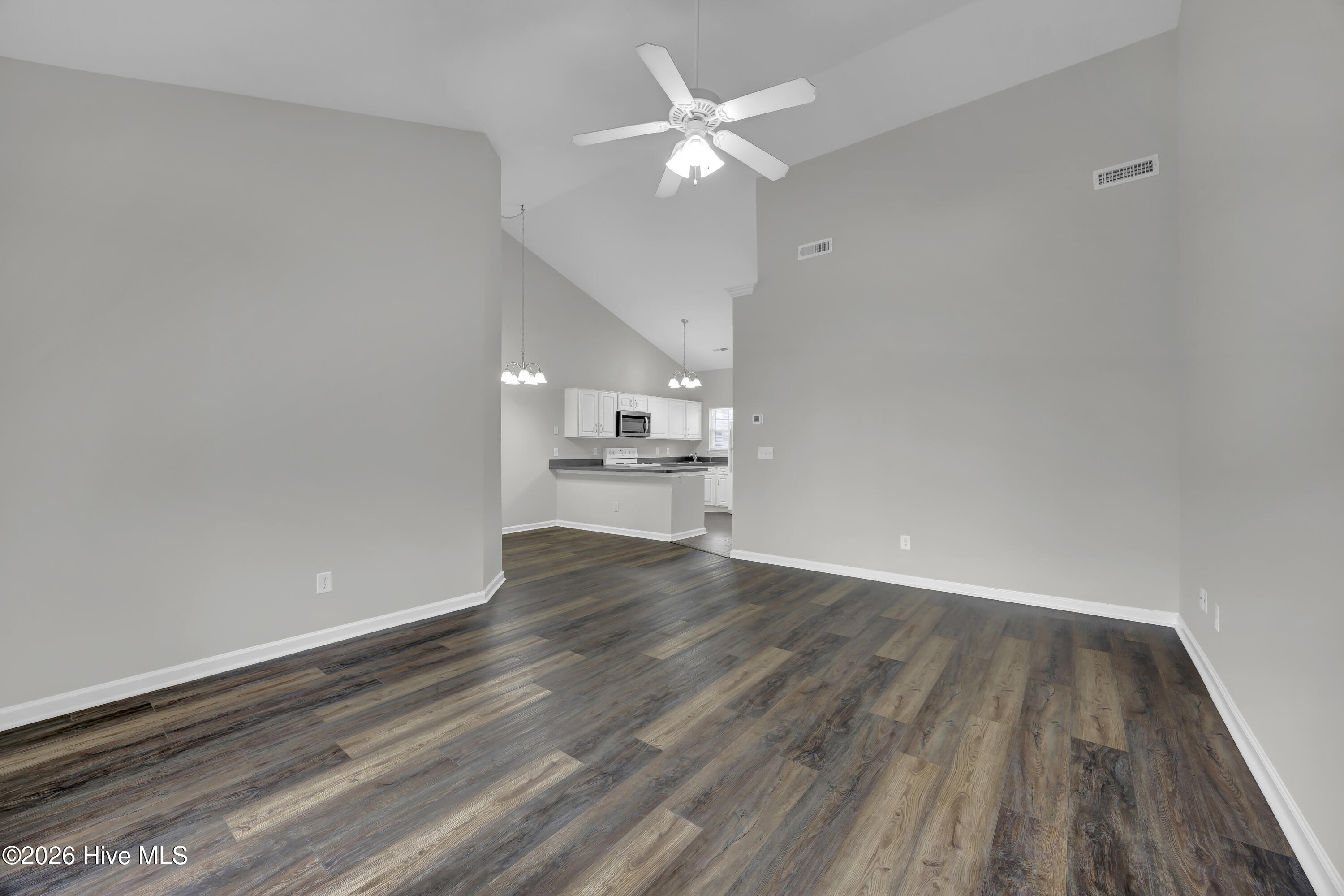 210 Hibiscus Way Property Photo 11
