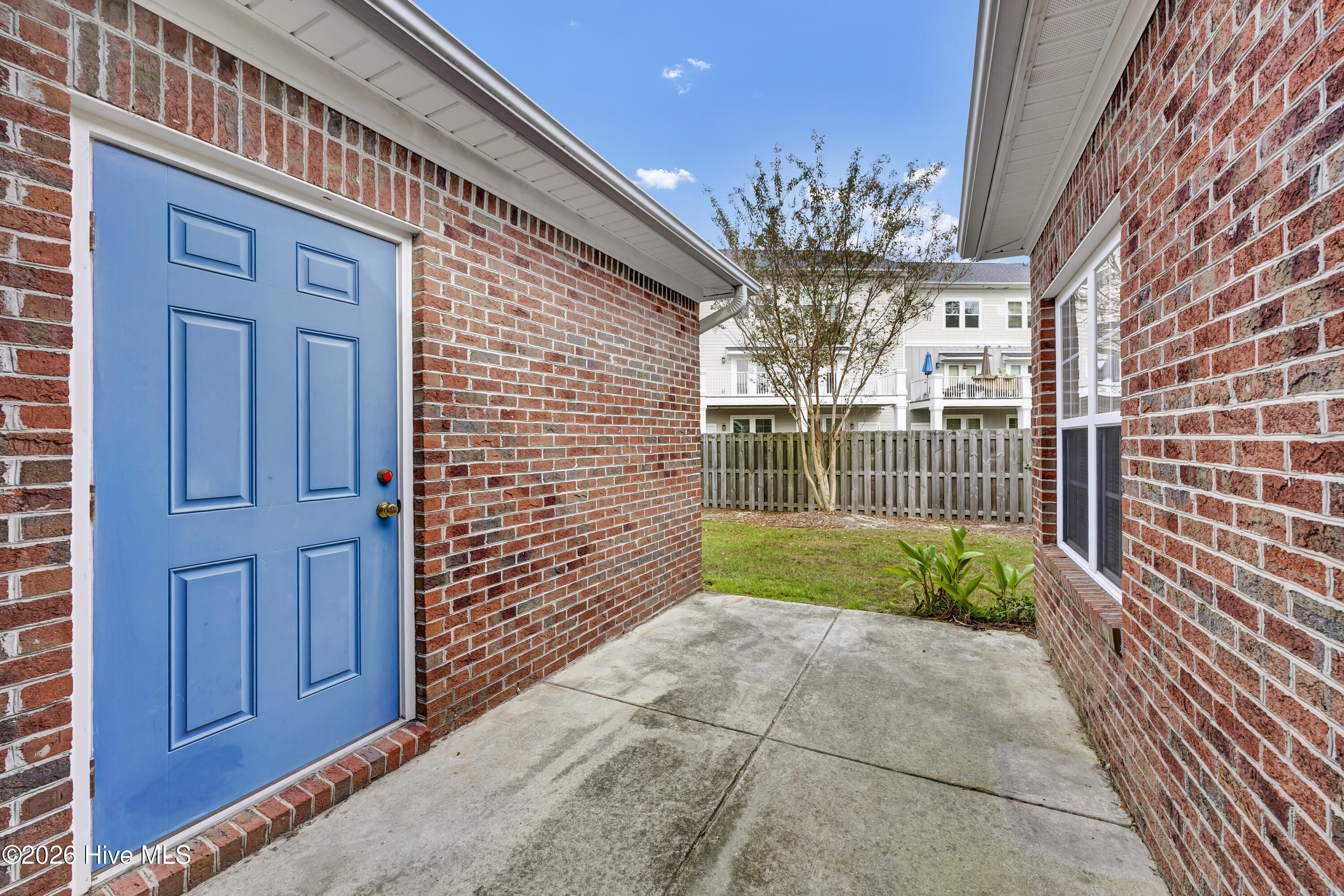 210 Hibiscus Way Property Photo 23