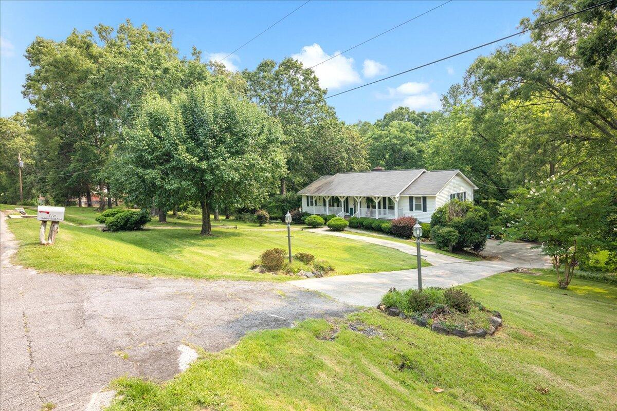 570 Wallace Wells Circle Property Photo 8