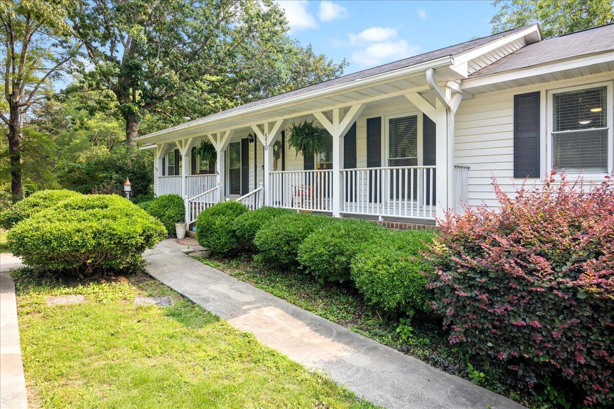 570 Wallace Wells Circle Property Photo 10