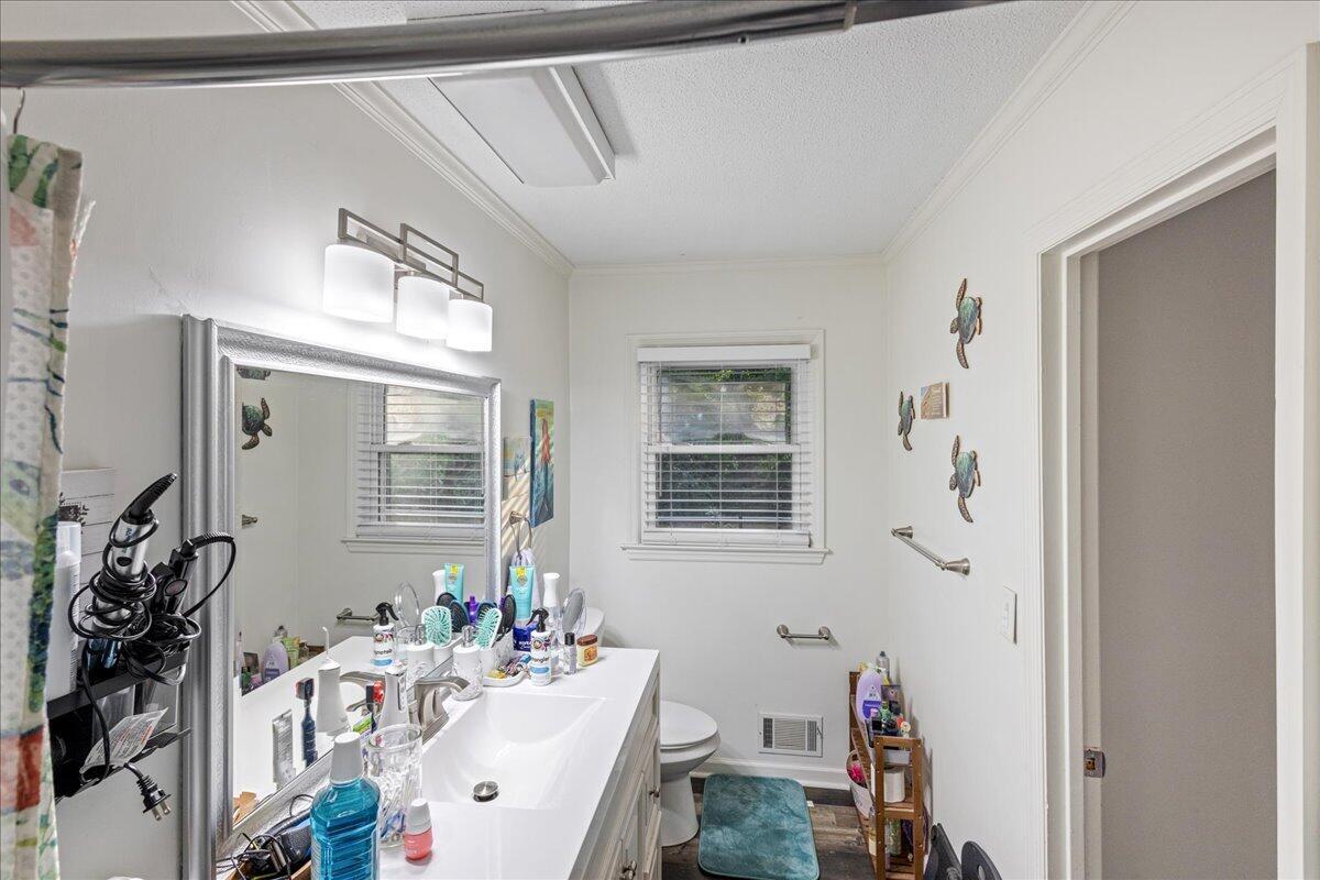 570 Wallace Wells Circle Property Photo 22