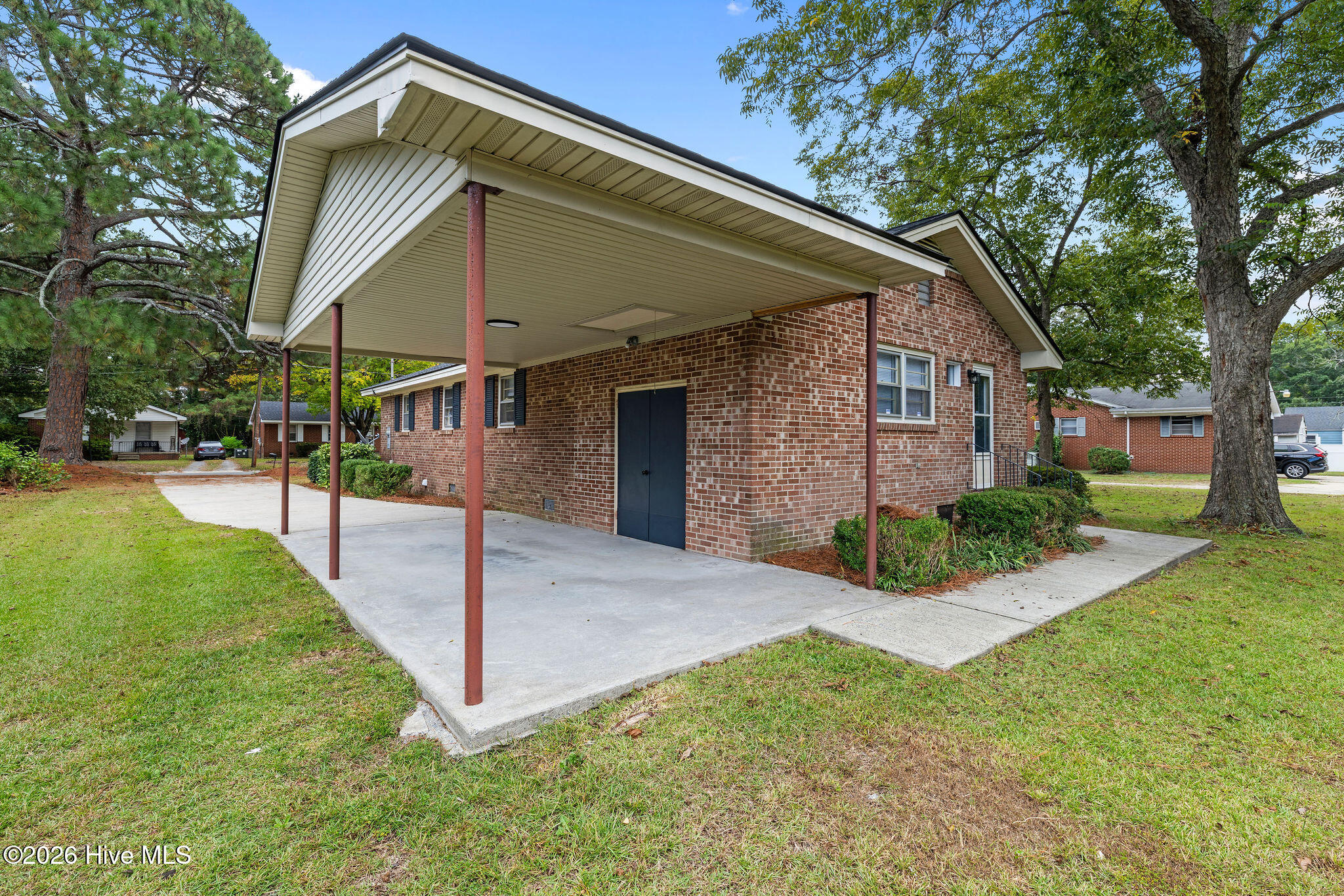 907 N Audubon Avenue Property Photo 3