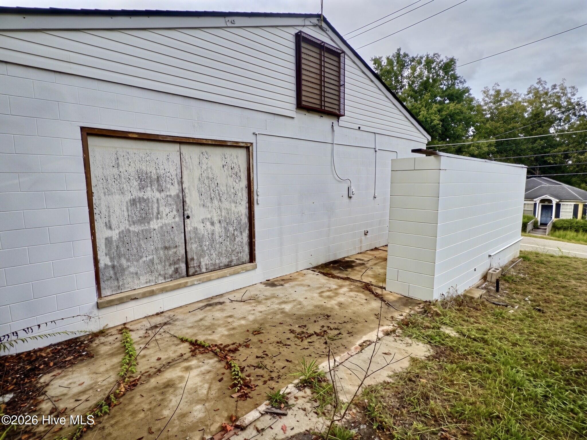 212 Lynch Street Property Photo 6