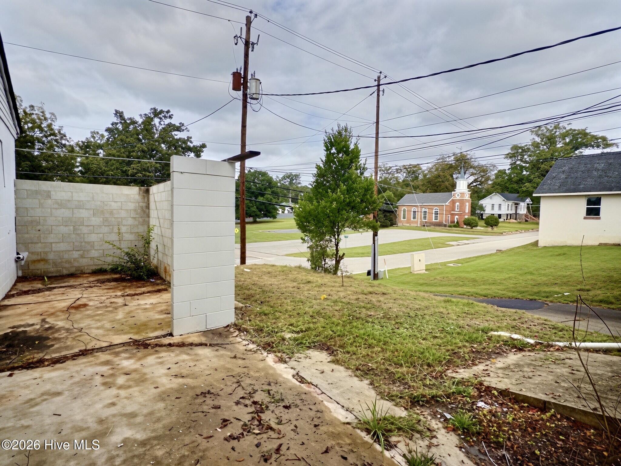 212 Lynch Street Property Photo 8