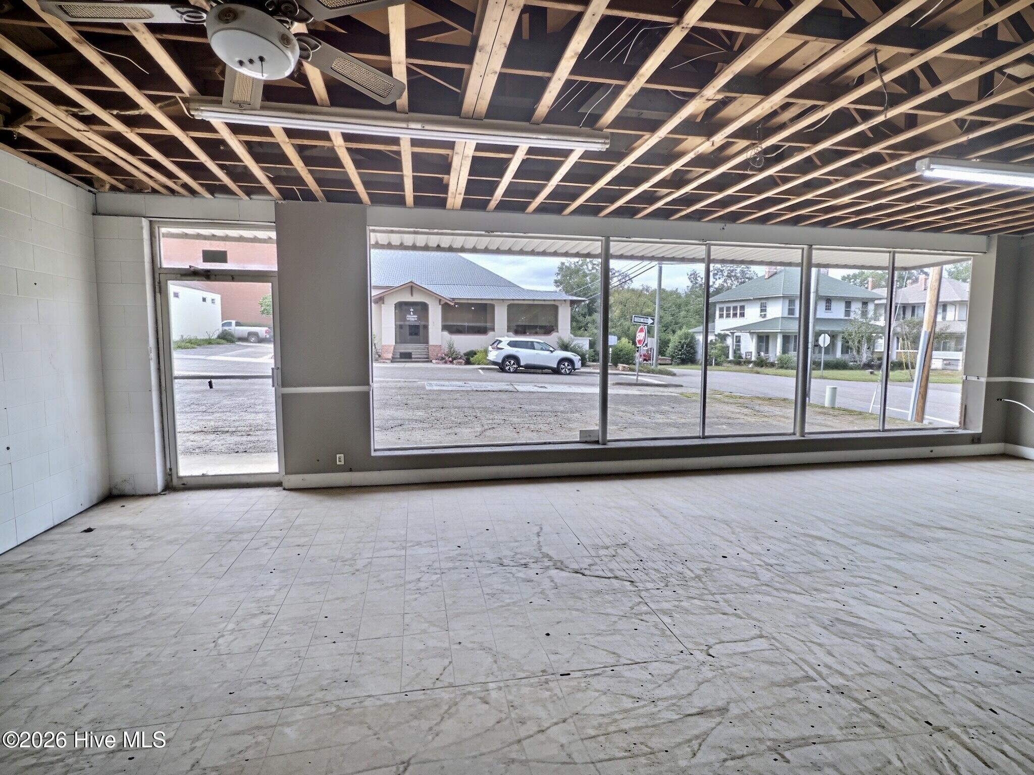 212 Lynch Street Property Photo 10