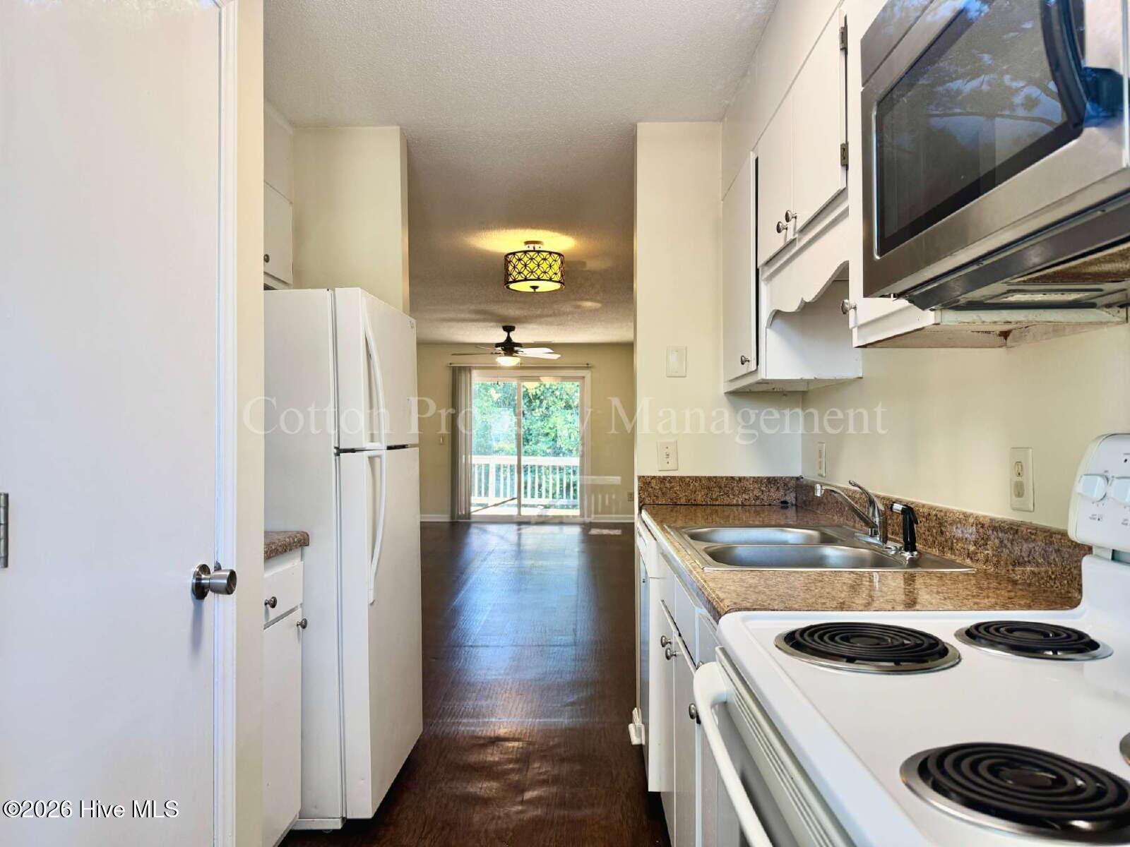 107 Lullwater Drive 201 Property Photo 7