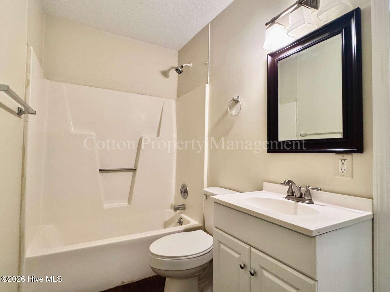107 Lullwater Drive 201 Property Photo 24