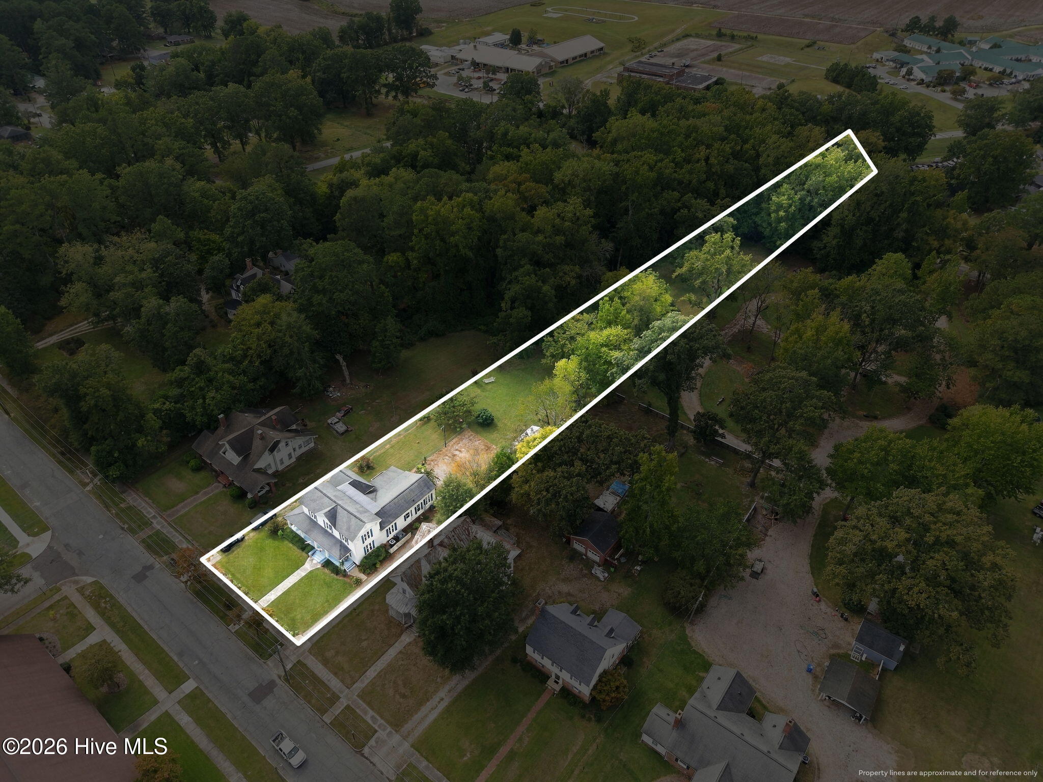 904 Church Street Property Photo 3