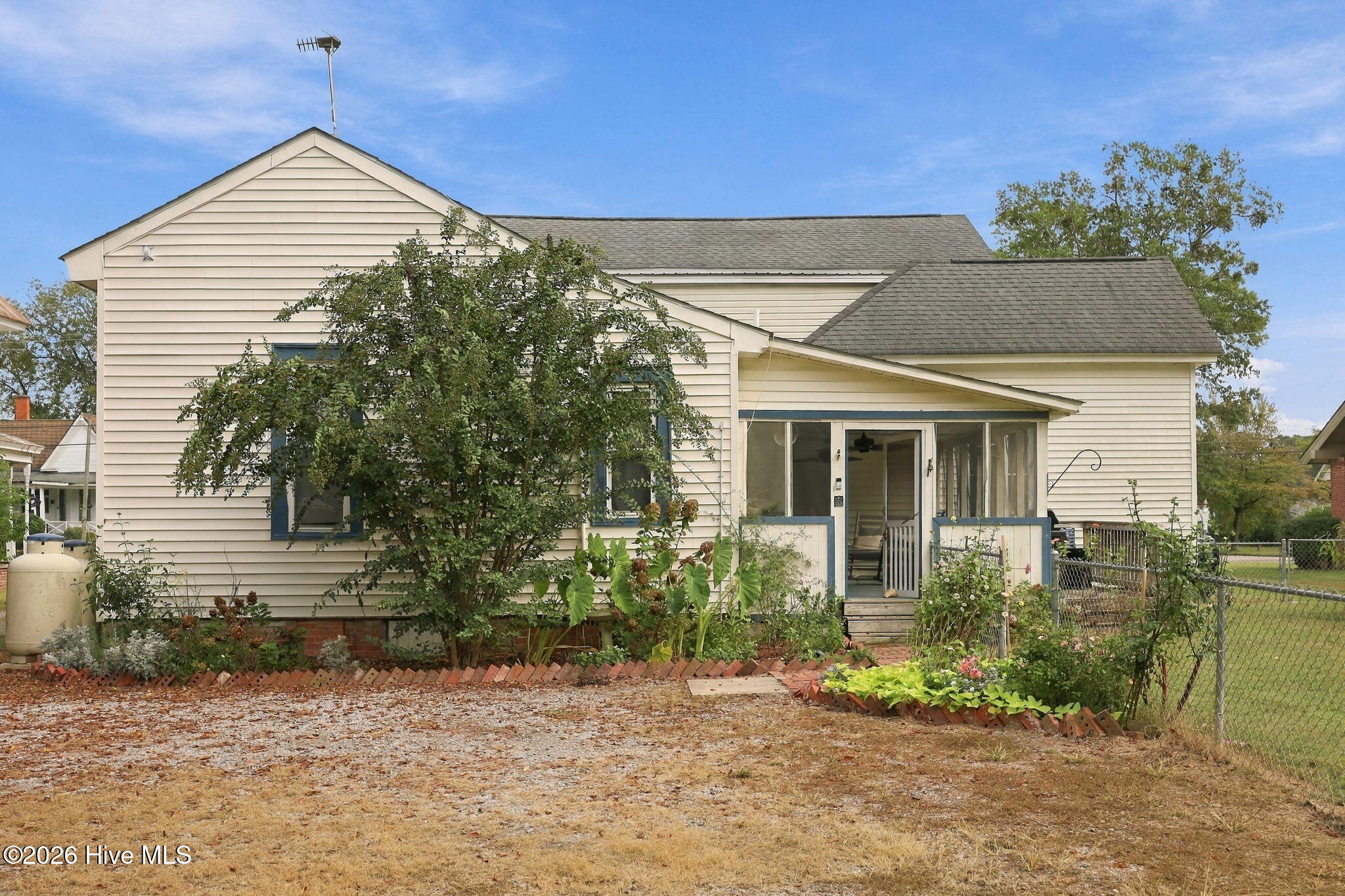 904 Church Street Property Photo 17