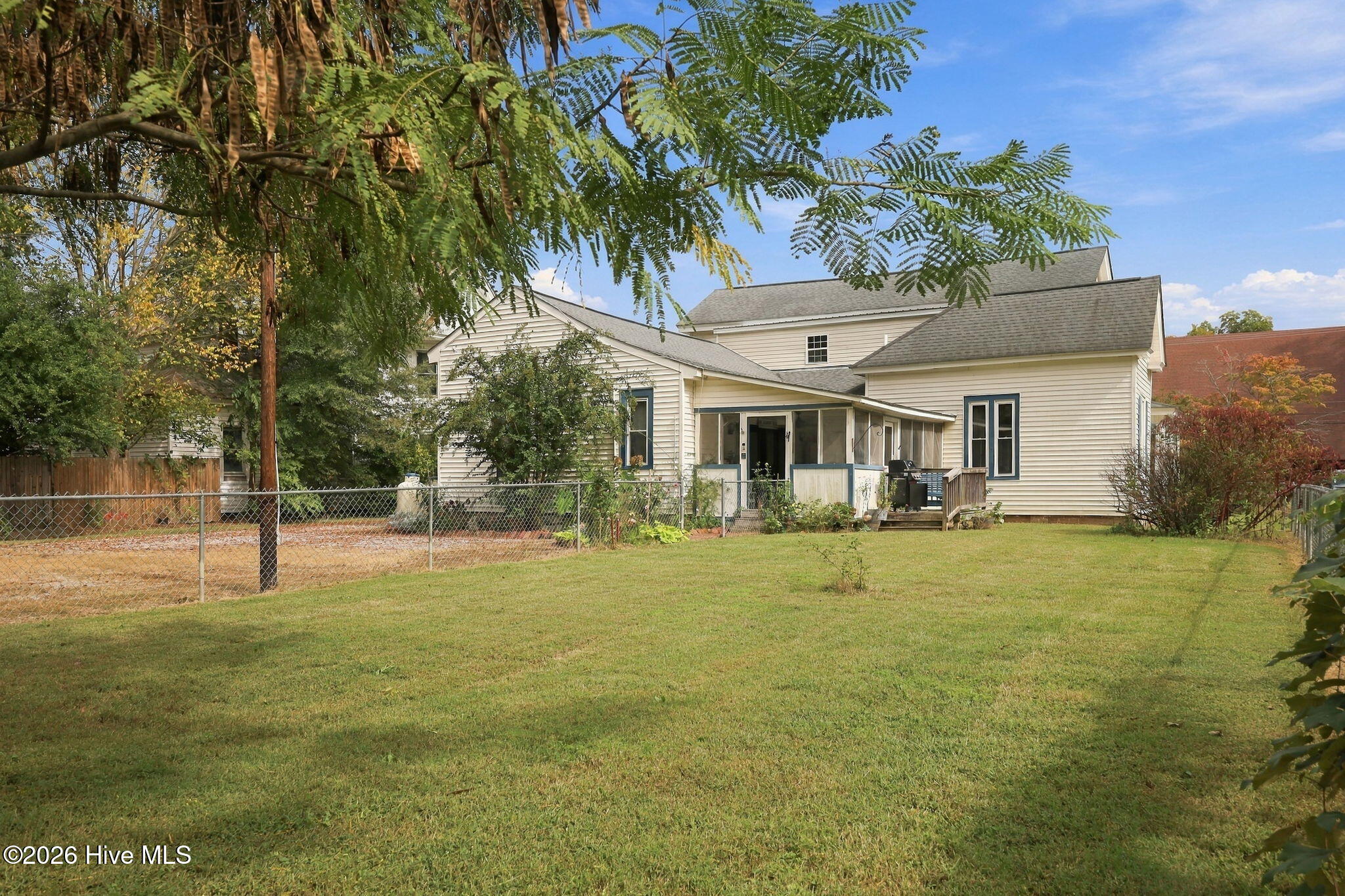 904 Church Street Property Photo 18