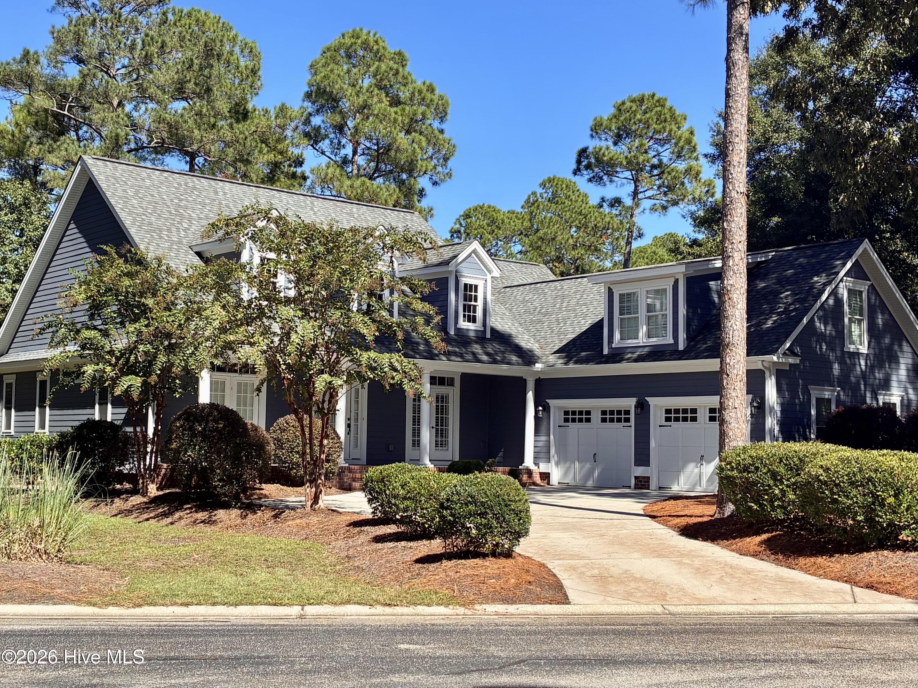 1628 Silverwood Court Se Property Photo 3