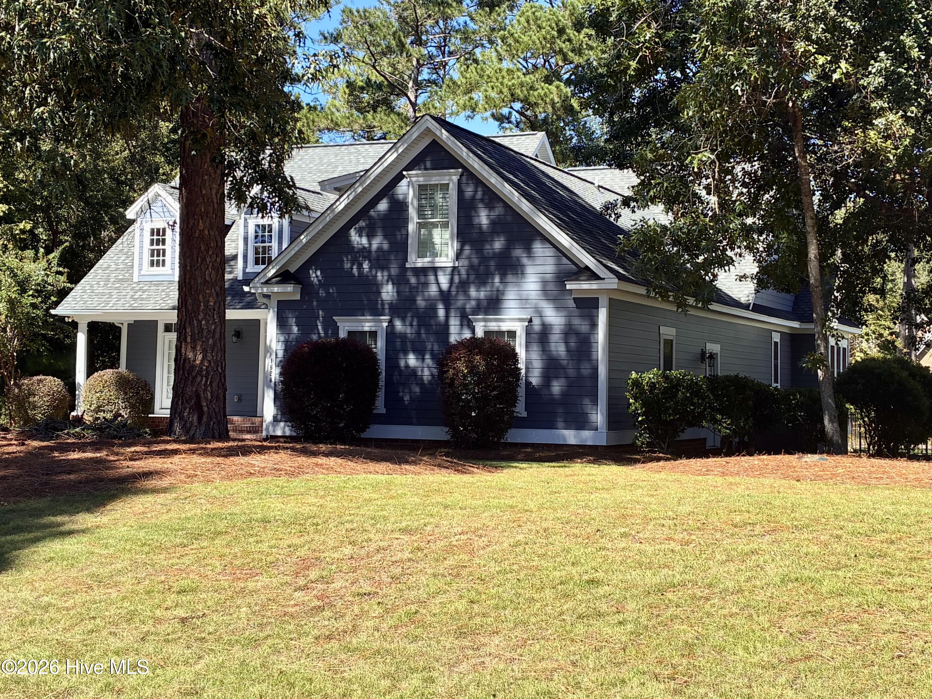 1628 Silverwood Court Se Property Photo 6