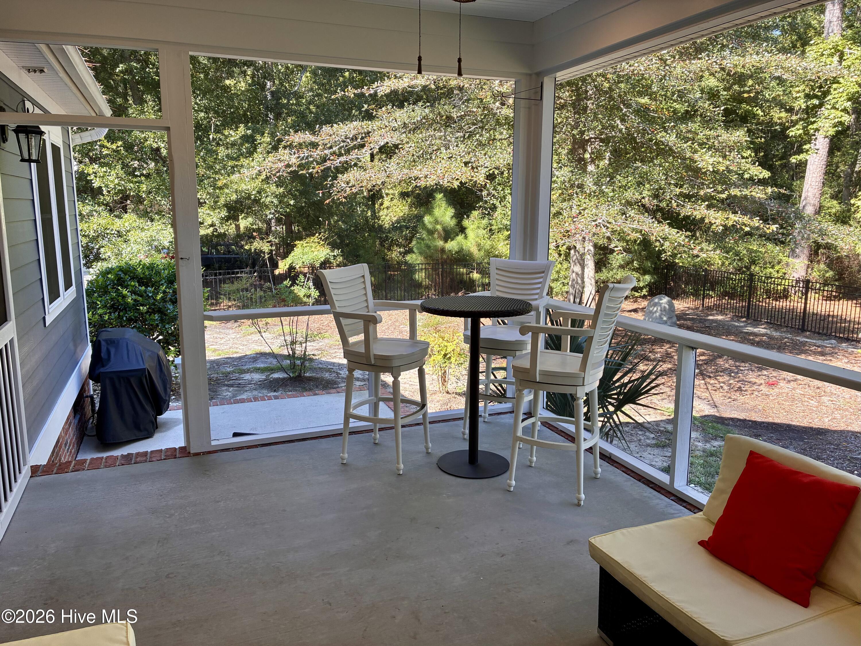 1628 Silverwood Court Se Property Photo 16