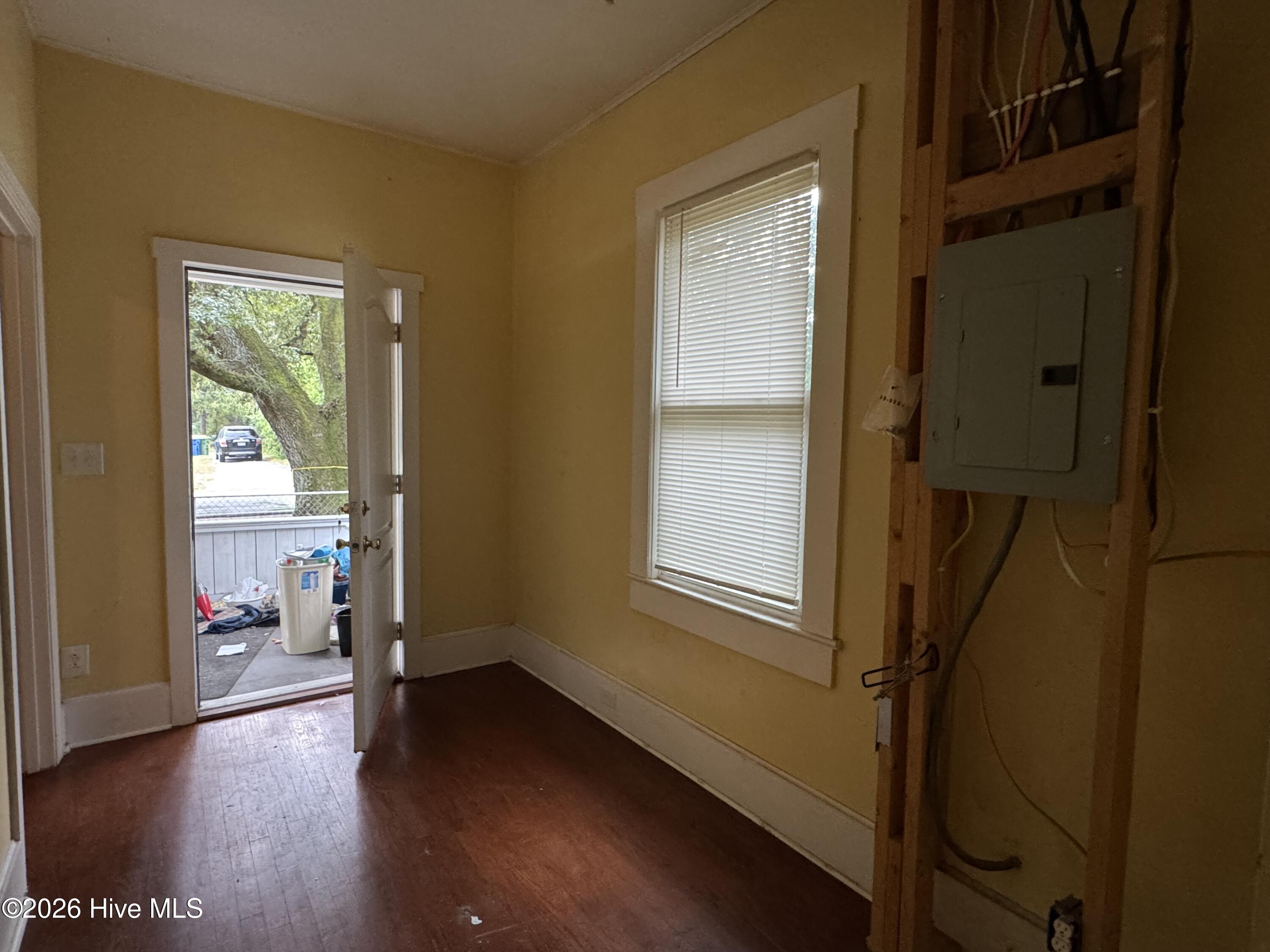 4701 Cedar Avenue Property Photo 5