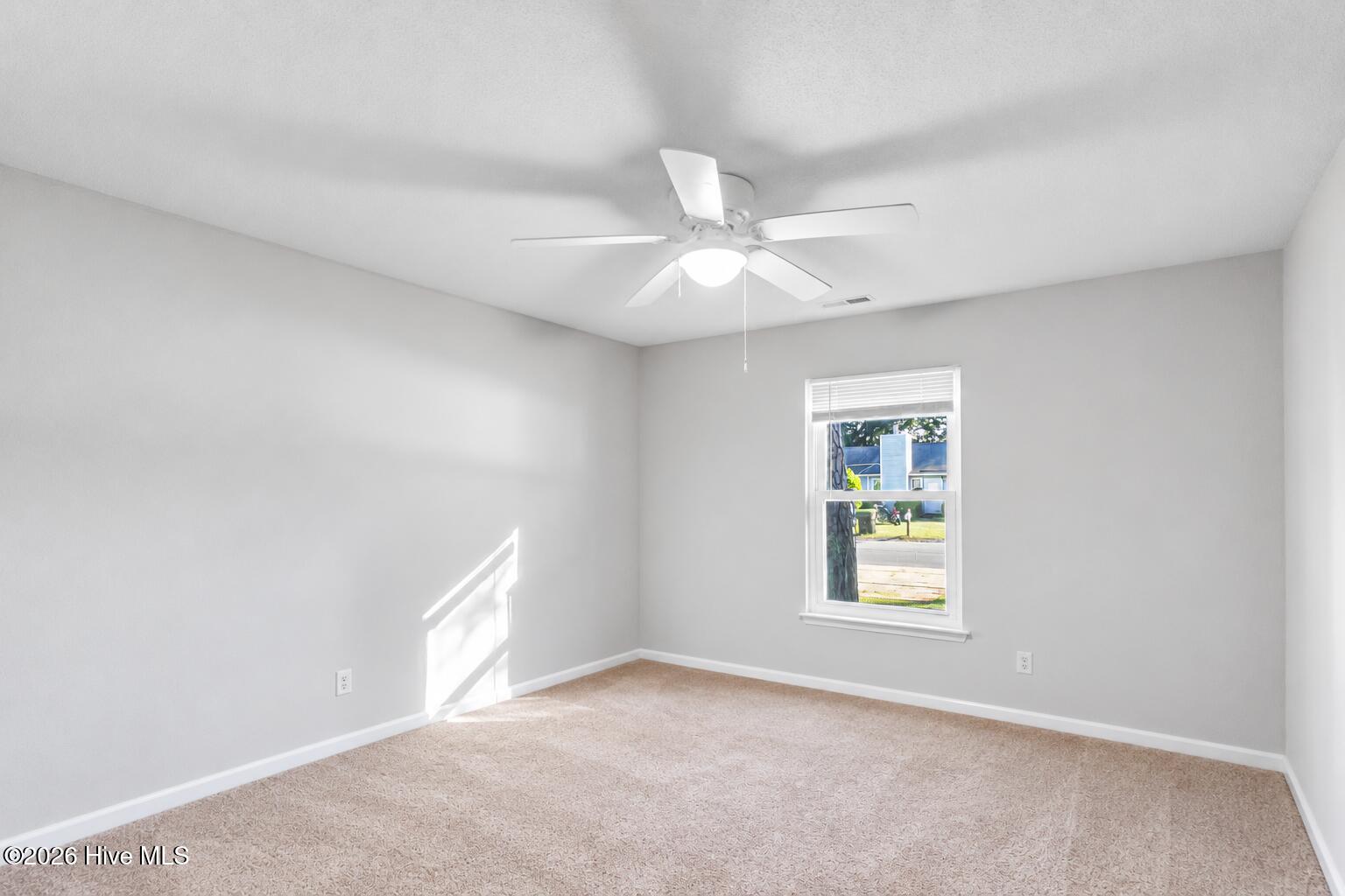 231 Easy Street Property Photo 3