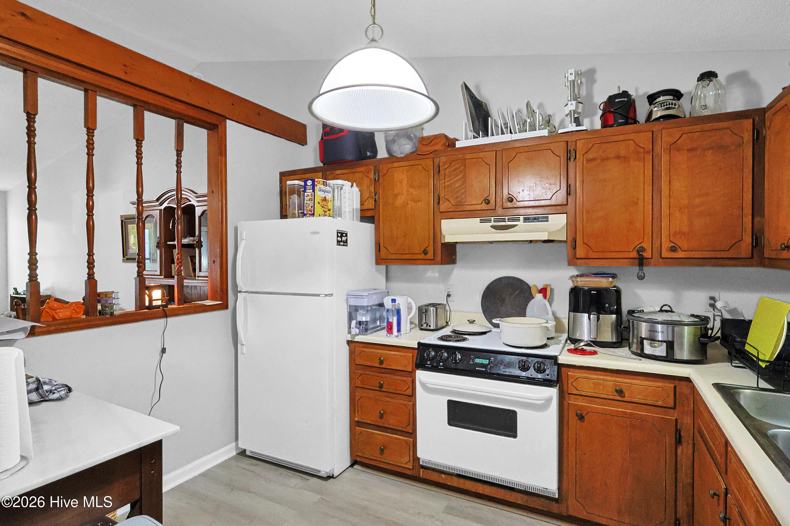 231 Easy Street Property Photo 13