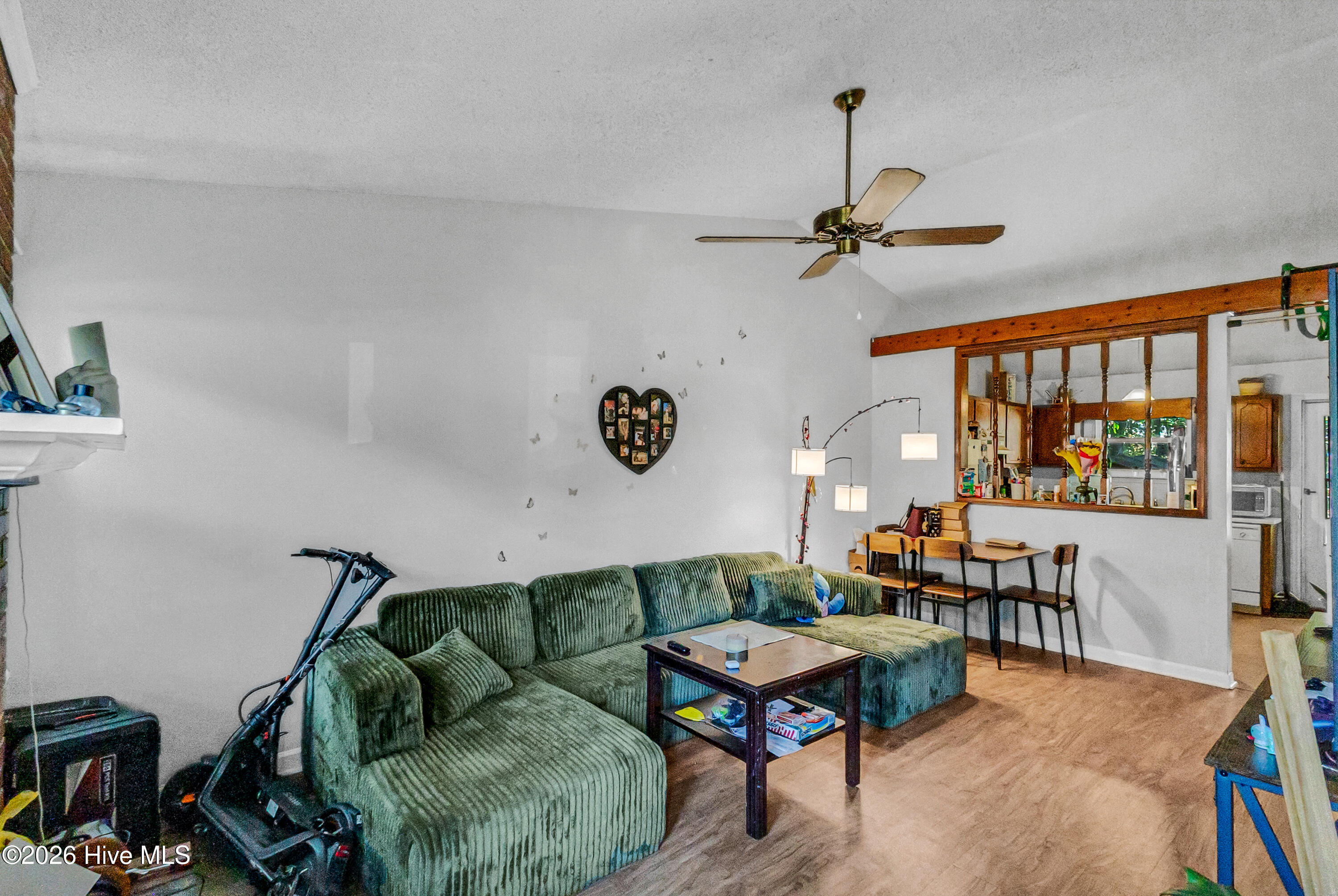 233 Easy Street Property Photo 5