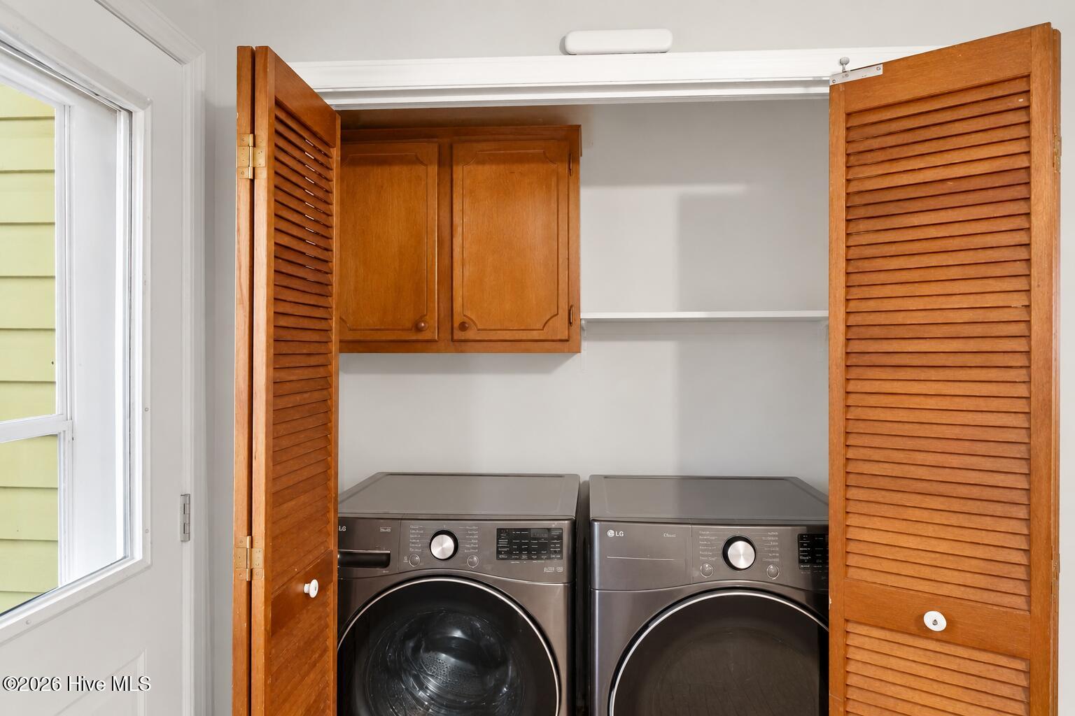 233 Easy Street Property Photo 18