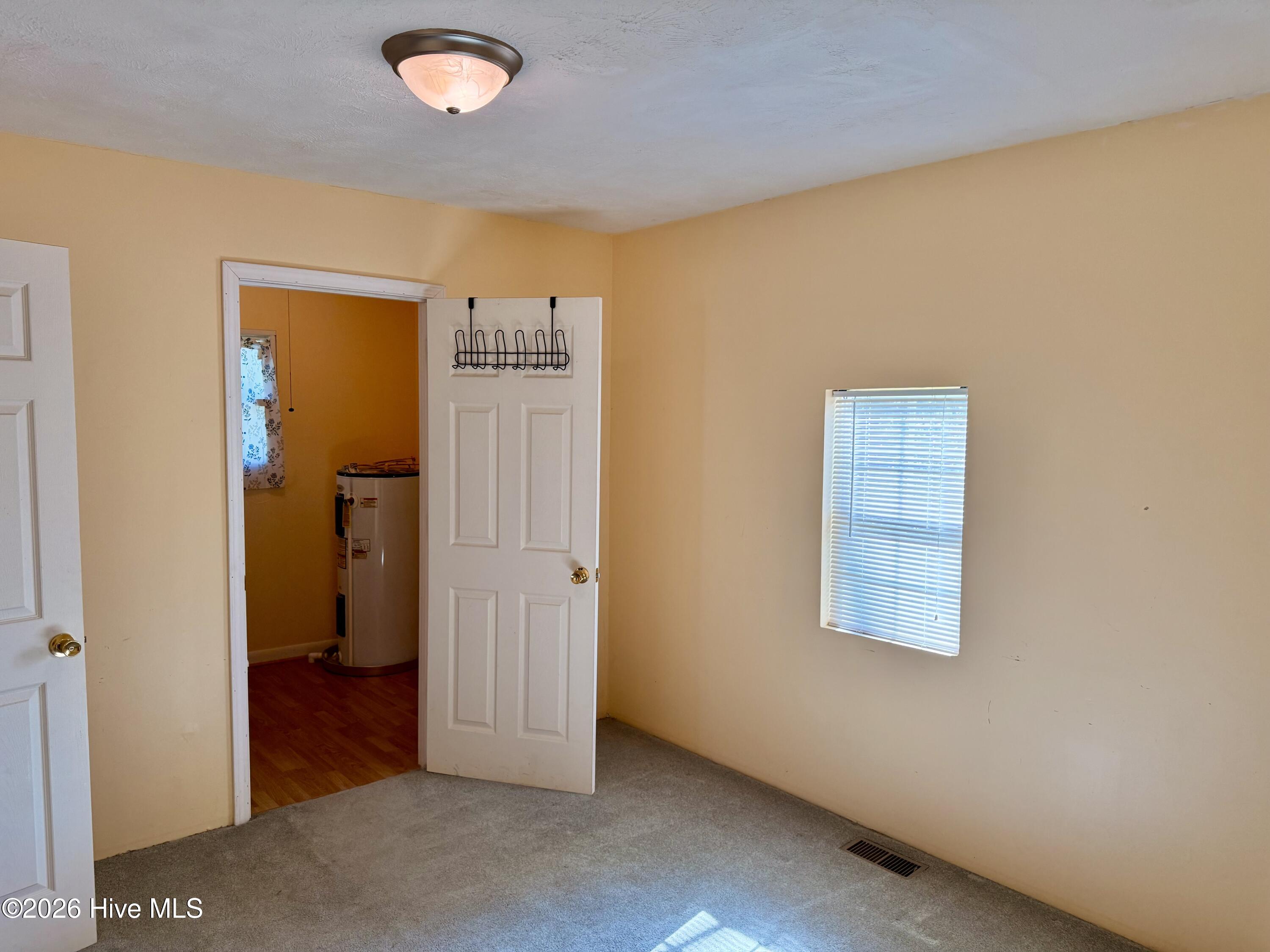 262 Ledbetter Street Property Photo 15
