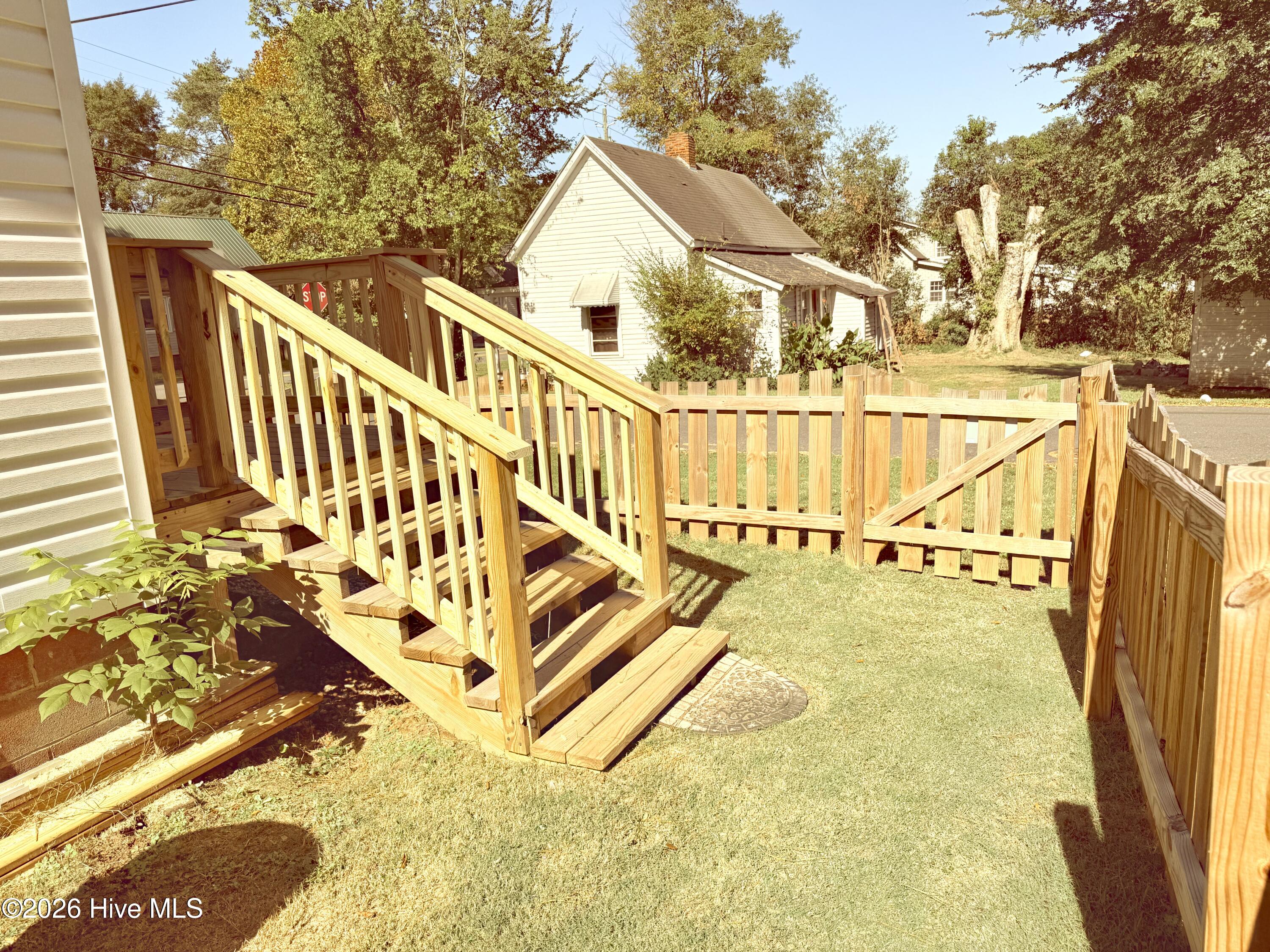 262 Ledbetter Street Property Photo 21