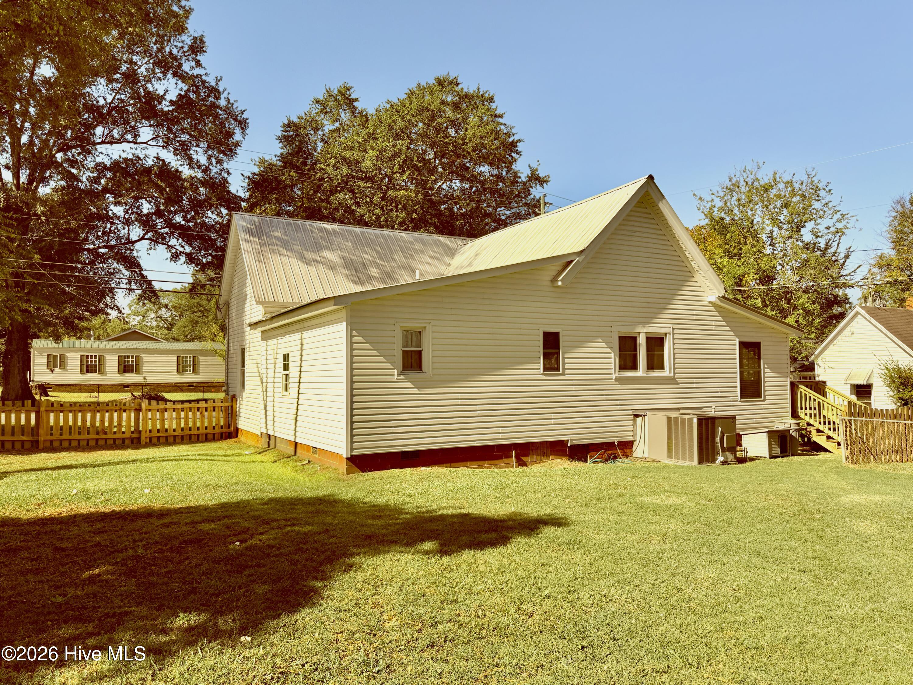 262 Ledbetter Street Property Photo 27