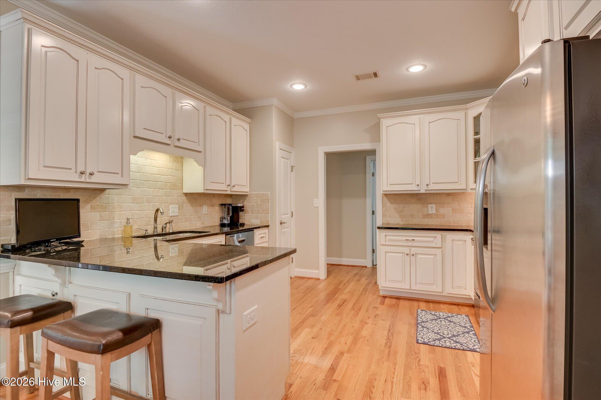 803 Leslie Court Property Photo 18