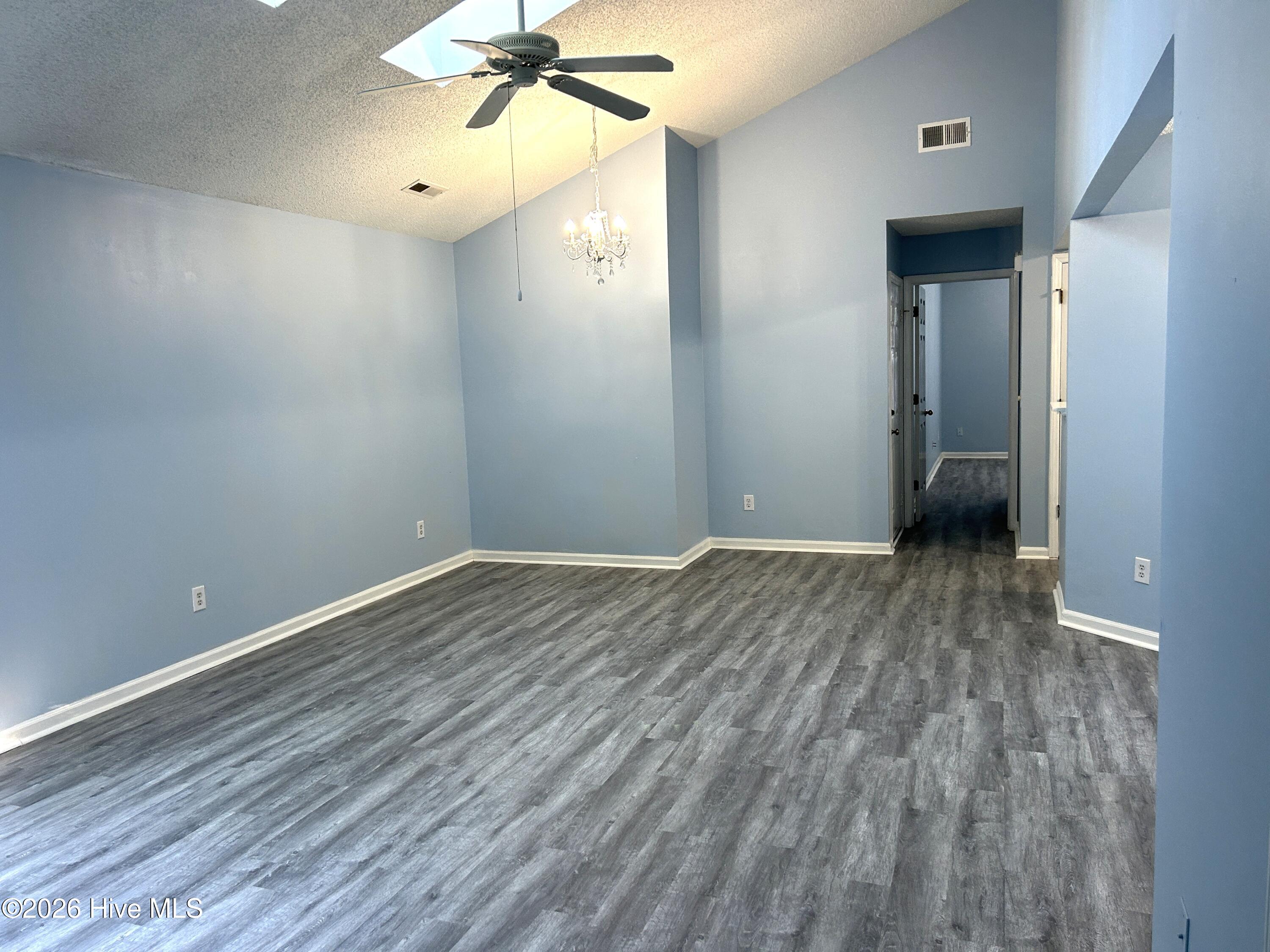 1248 Shipyard Boulevard Property Photo 2