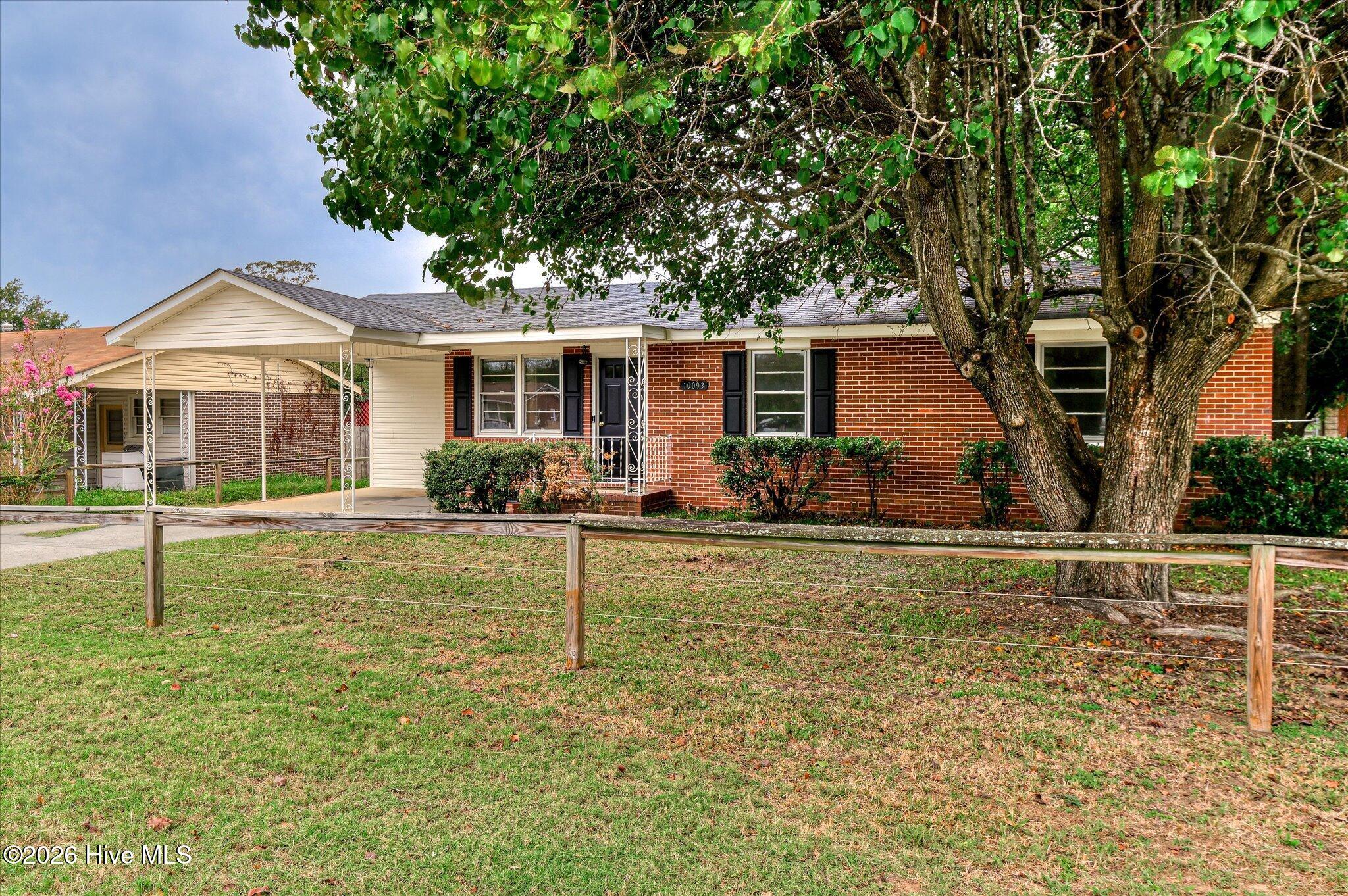 10093 Atomic Road Property Photo 2