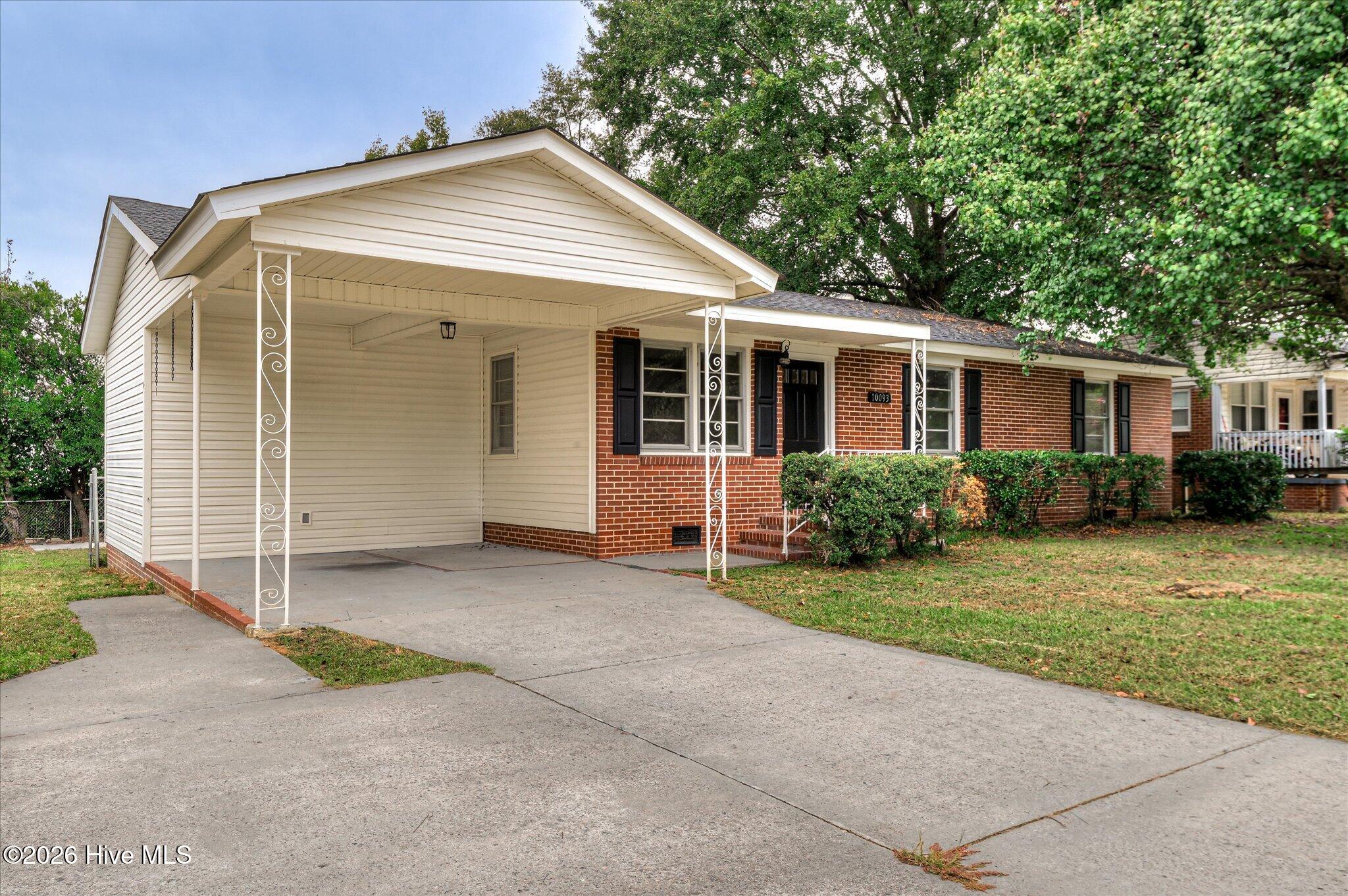 10093 Atomic Road Property Photo 4
