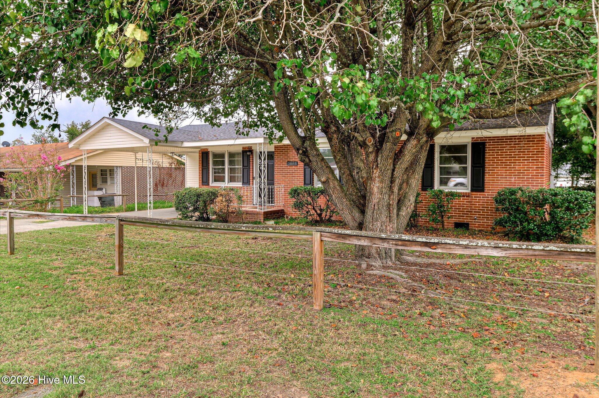 10093 Atomic Road Property Photo 5