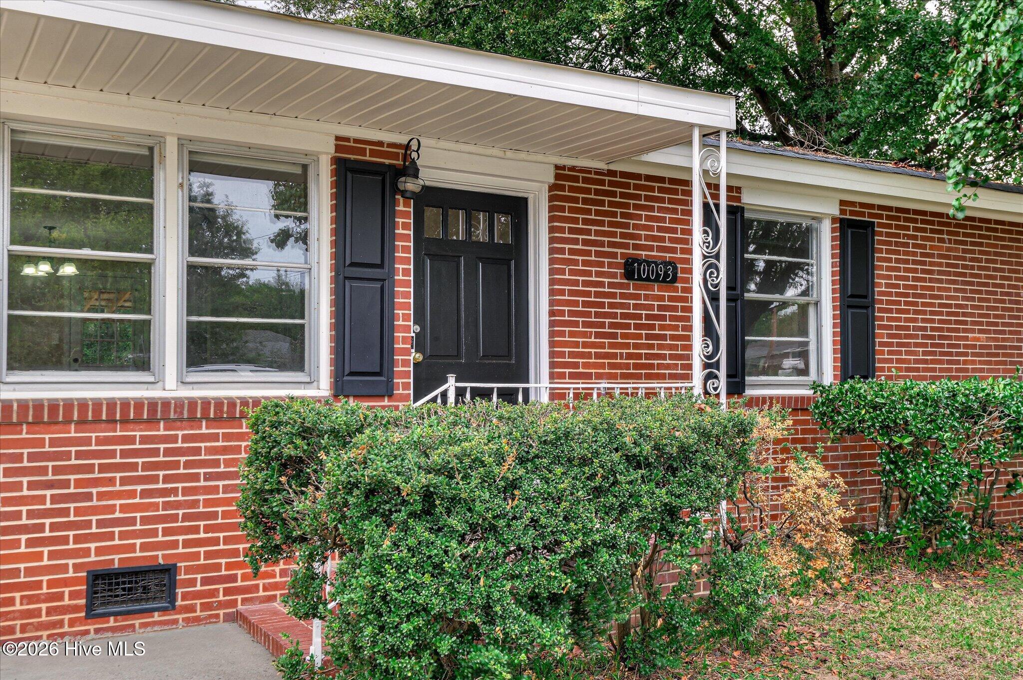 10093 Atomic Road Property Photo 6