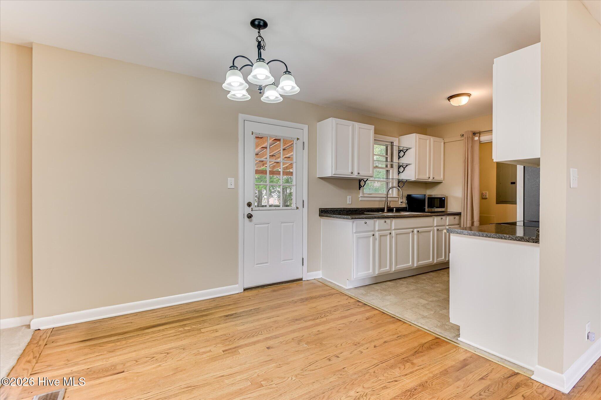 10093 Atomic Road Property Photo 11